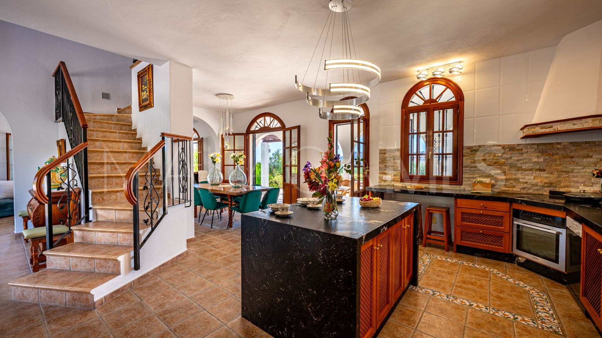 Landhaus for sale in Casarabonela