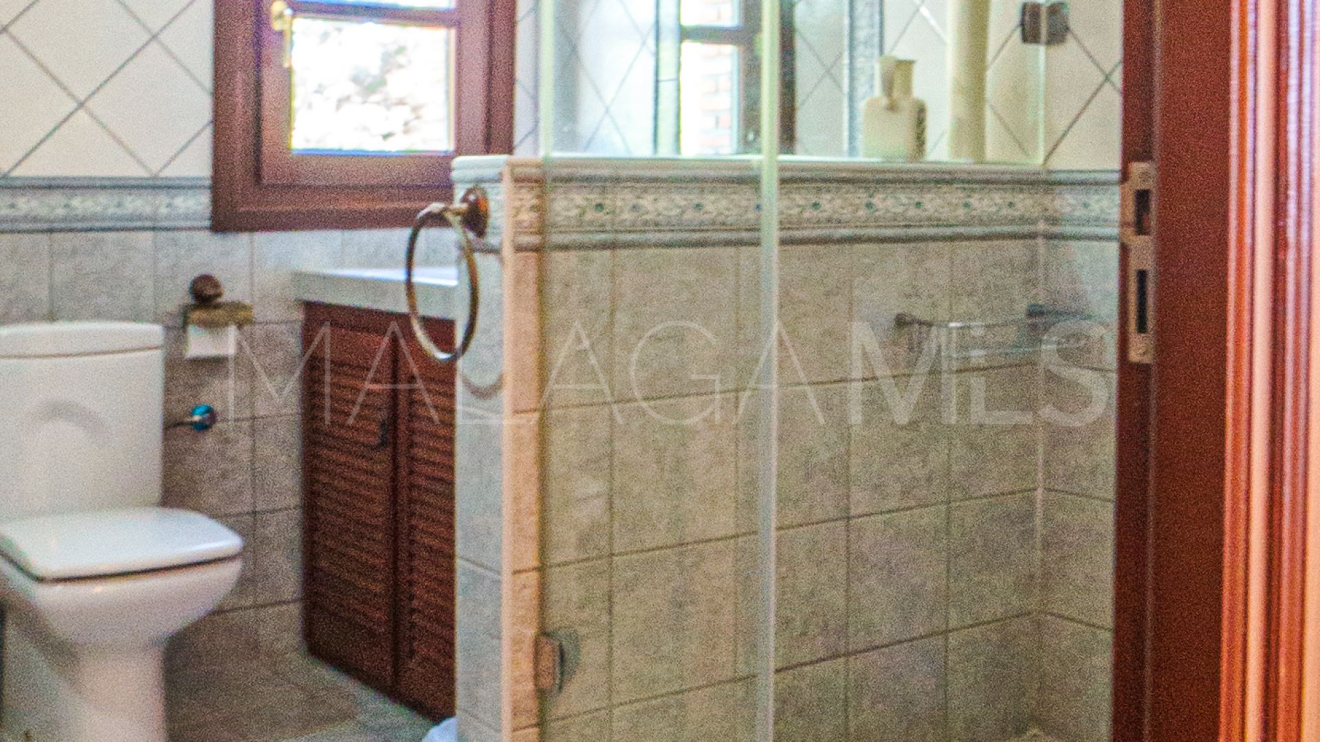 Country house for sale in Estepona