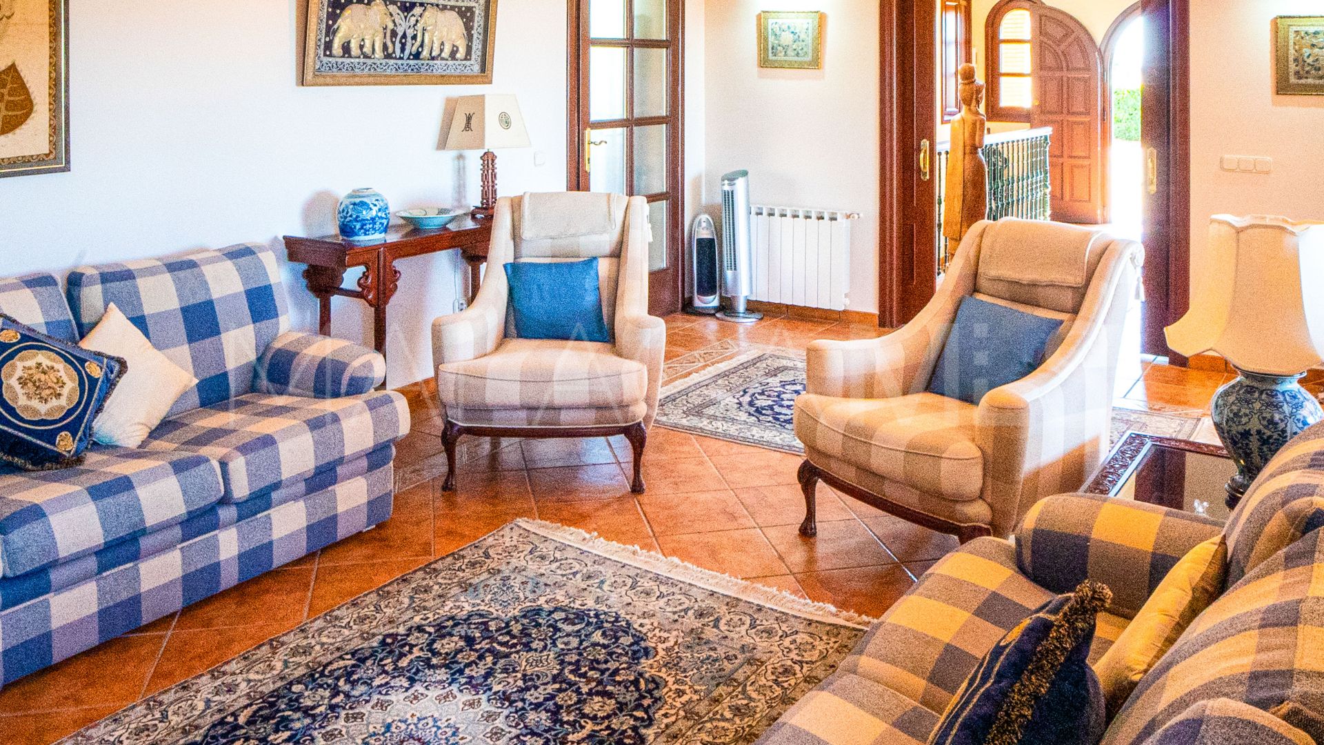 Country house for sale in Estepona