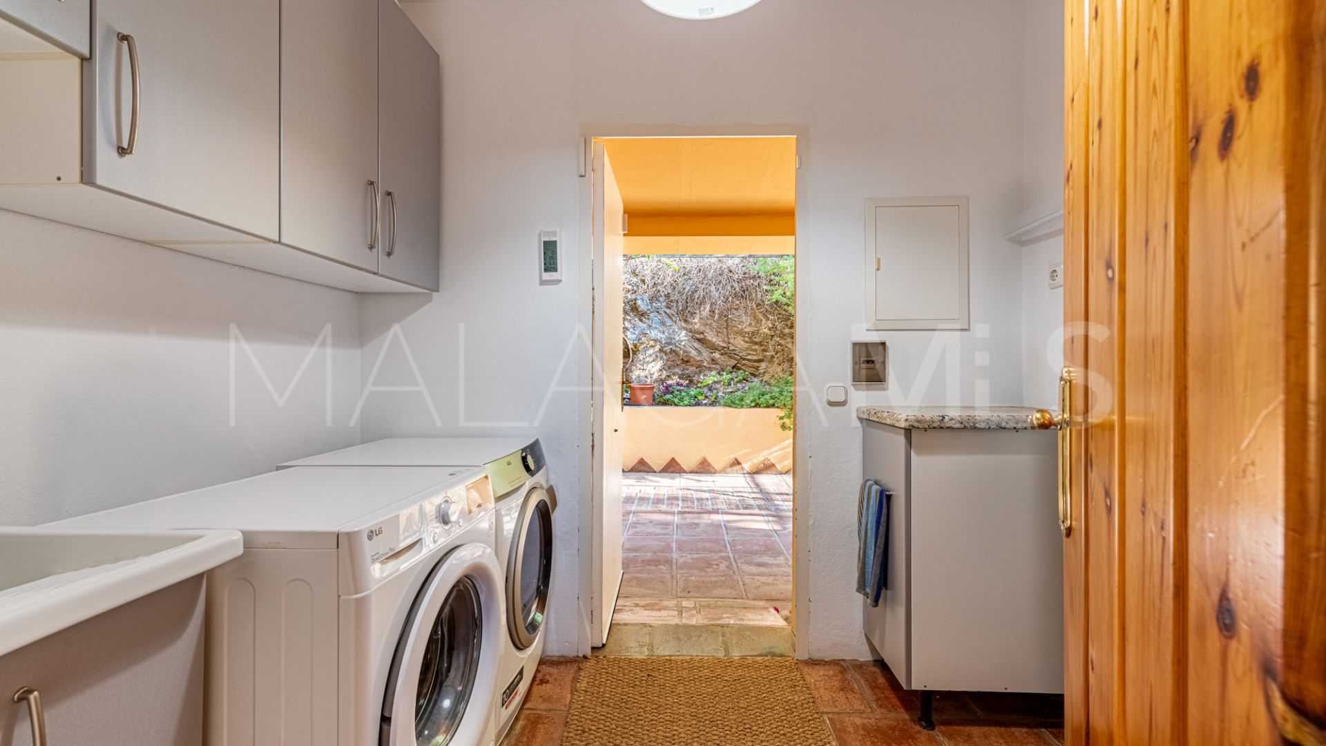 Landhaus for sale in Alhaurin de la Torre