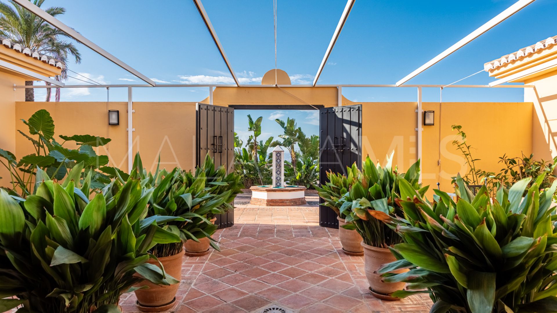 Landhaus for sale in Alhaurin de la Torre