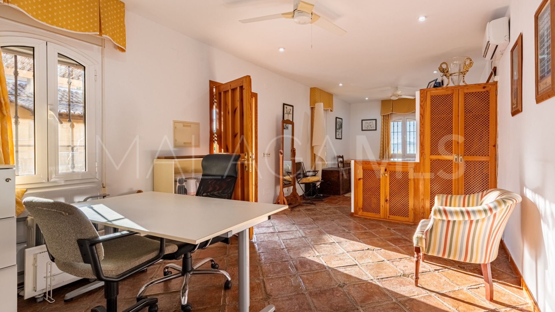 Landhaus for sale in Alhaurin de la Torre