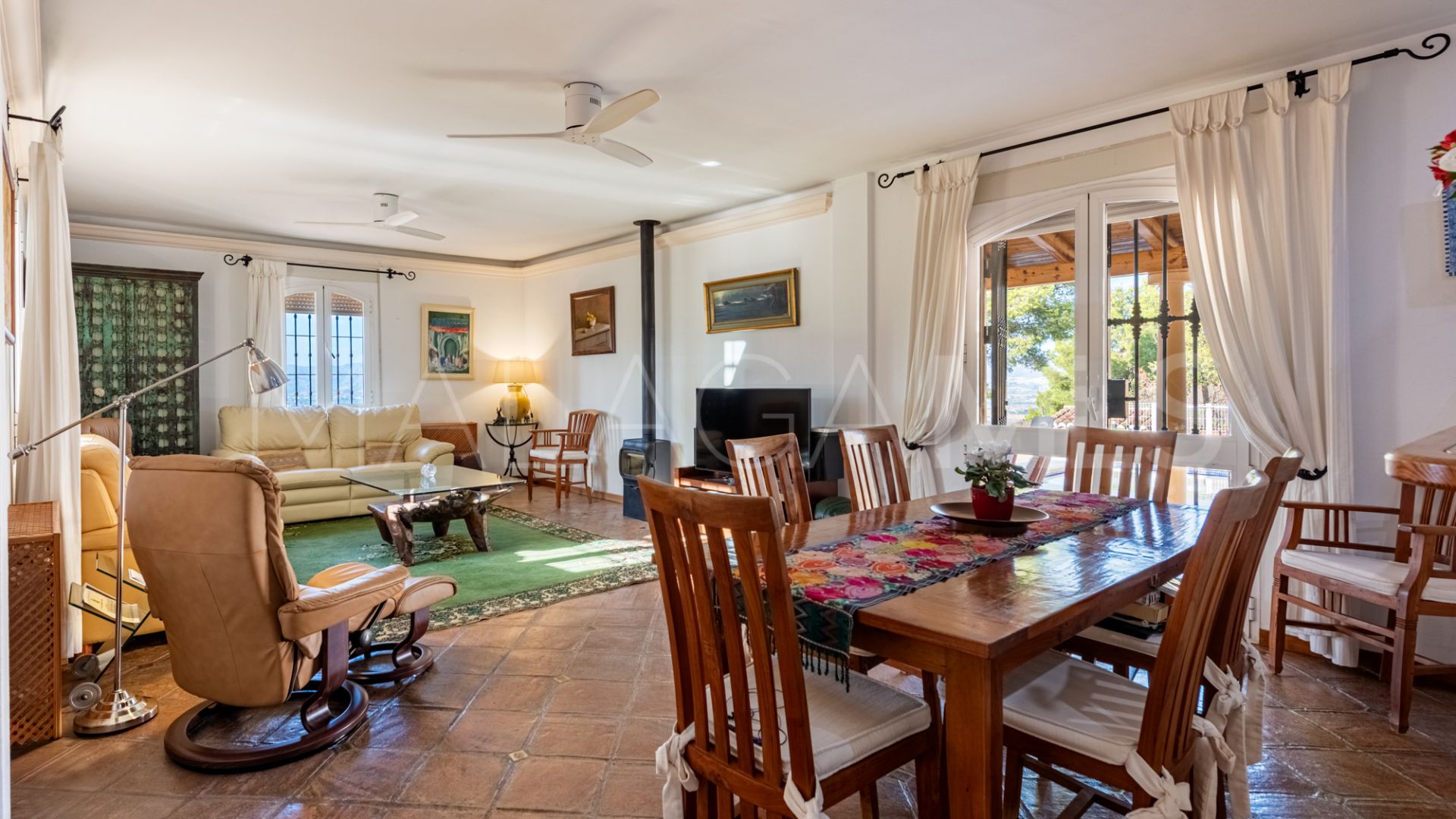 Landhaus for sale in Alhaurin de la Torre