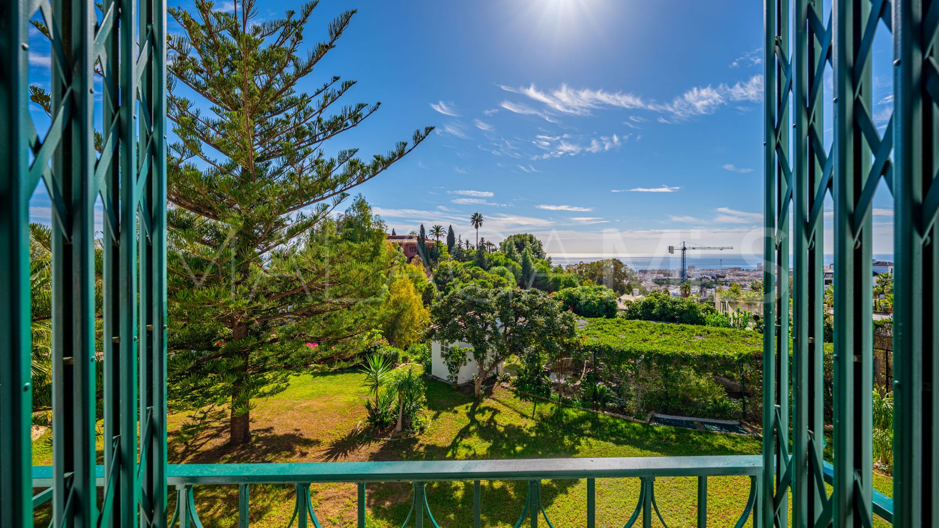 7 bedrooms Altos de Estepona country house for sale