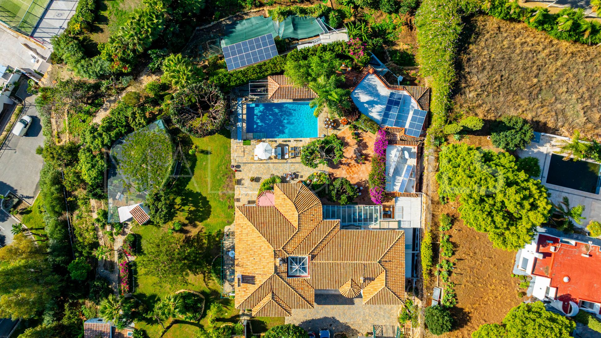 7 bedrooms Altos de Estepona country house for sale