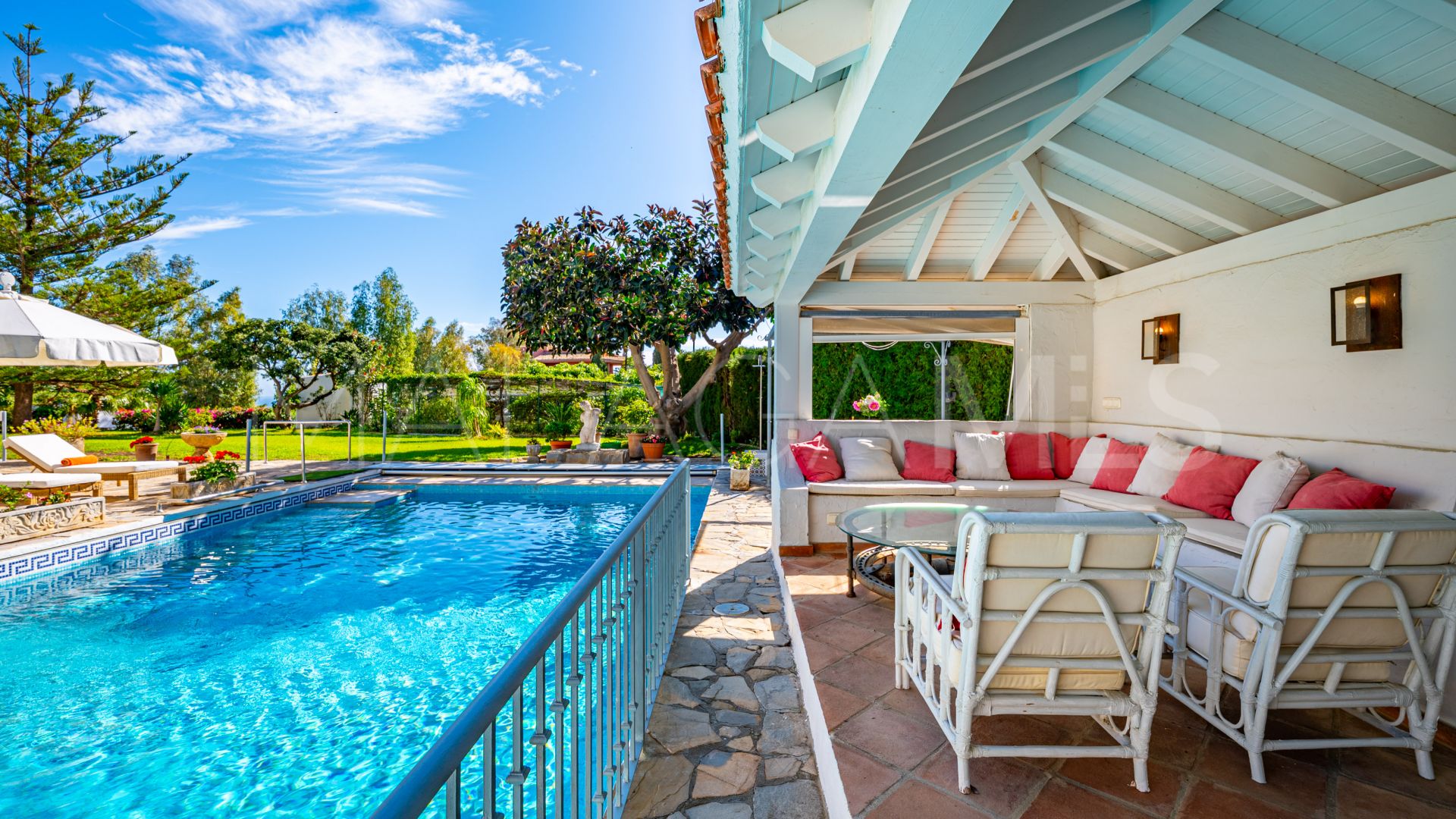 7 bedrooms Altos de Estepona country house for sale