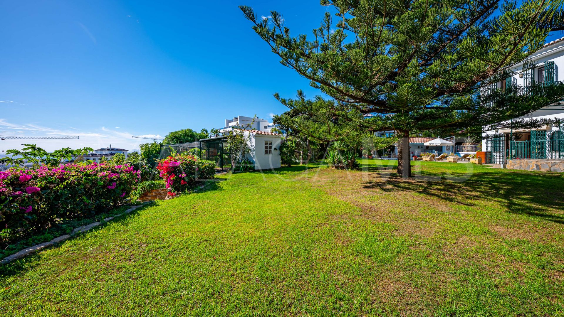 7 bedrooms Altos de Estepona country house for sale