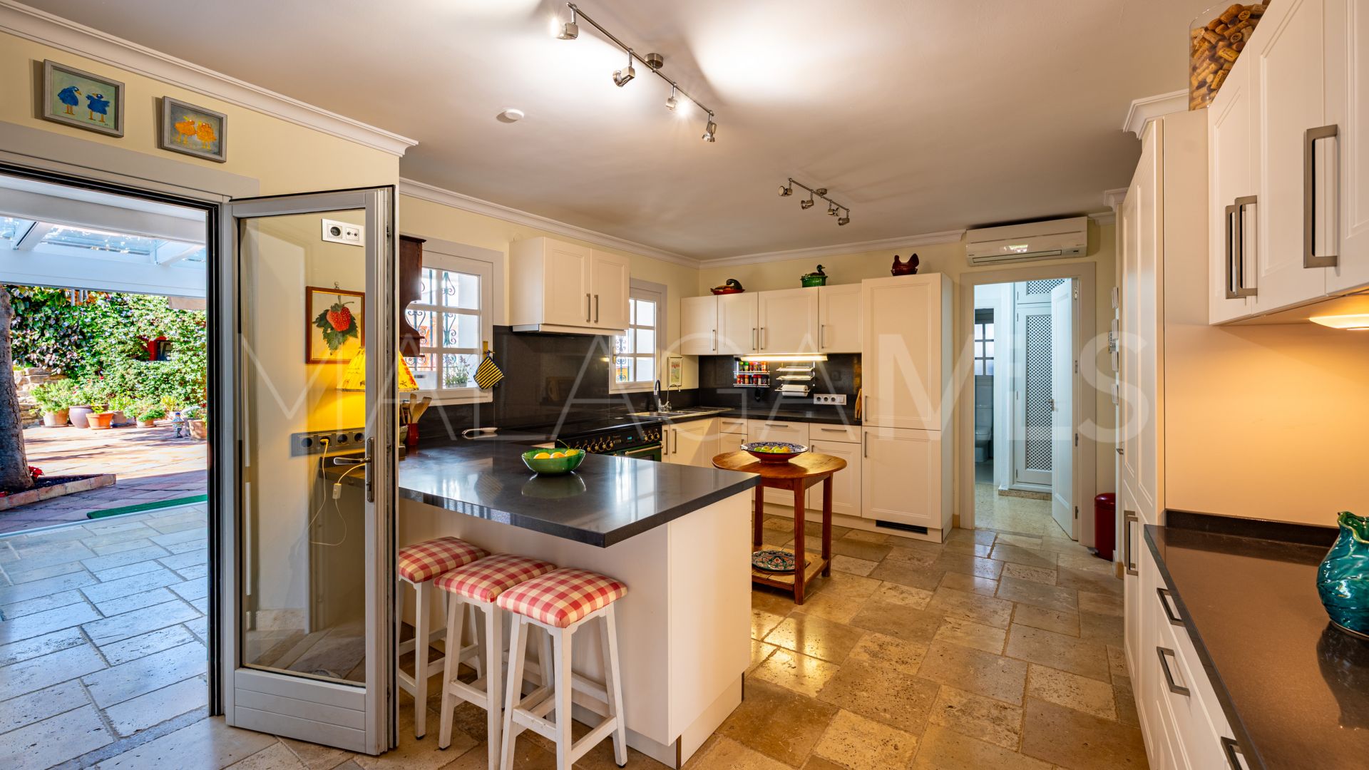 7 bedrooms Altos de Estepona country house for sale