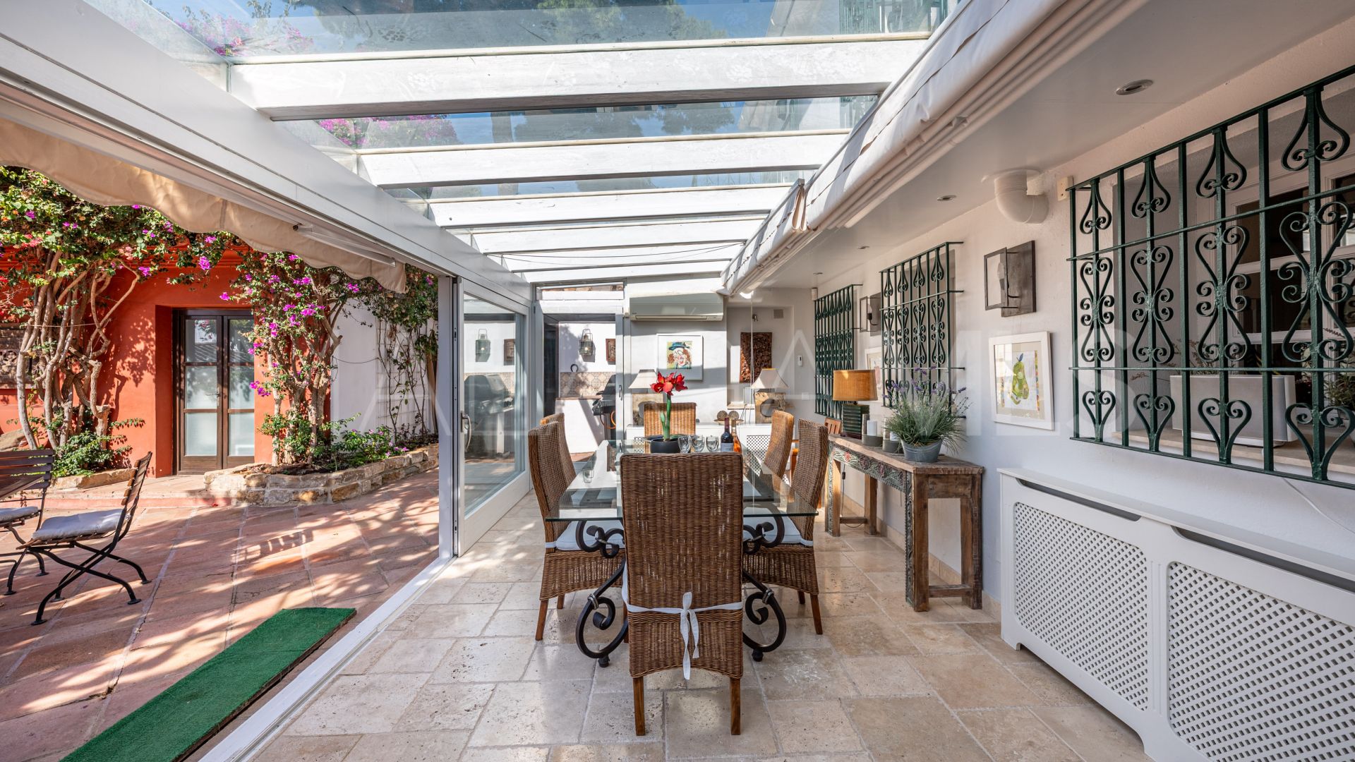 Landhaus for sale in Los Reales - Sierra Estepona