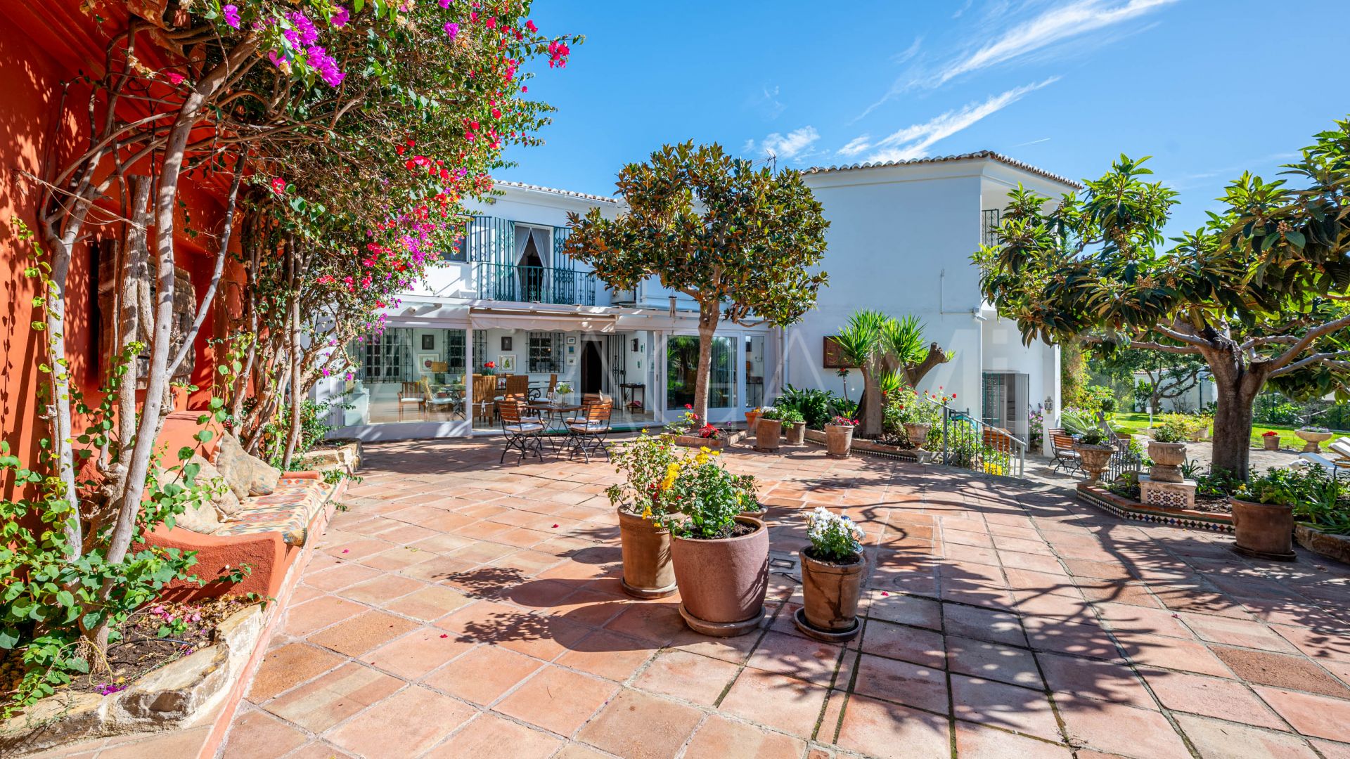 Landhaus for sale in Los Reales - Sierra Estepona