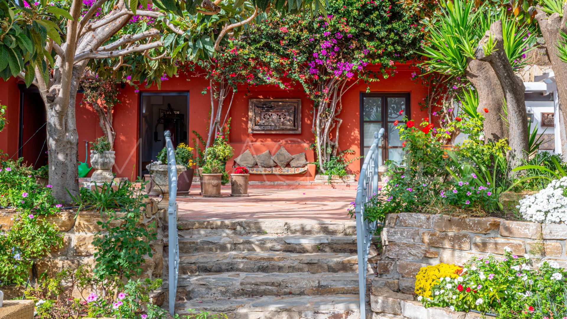 Landhaus for sale in Los Reales - Sierra Estepona