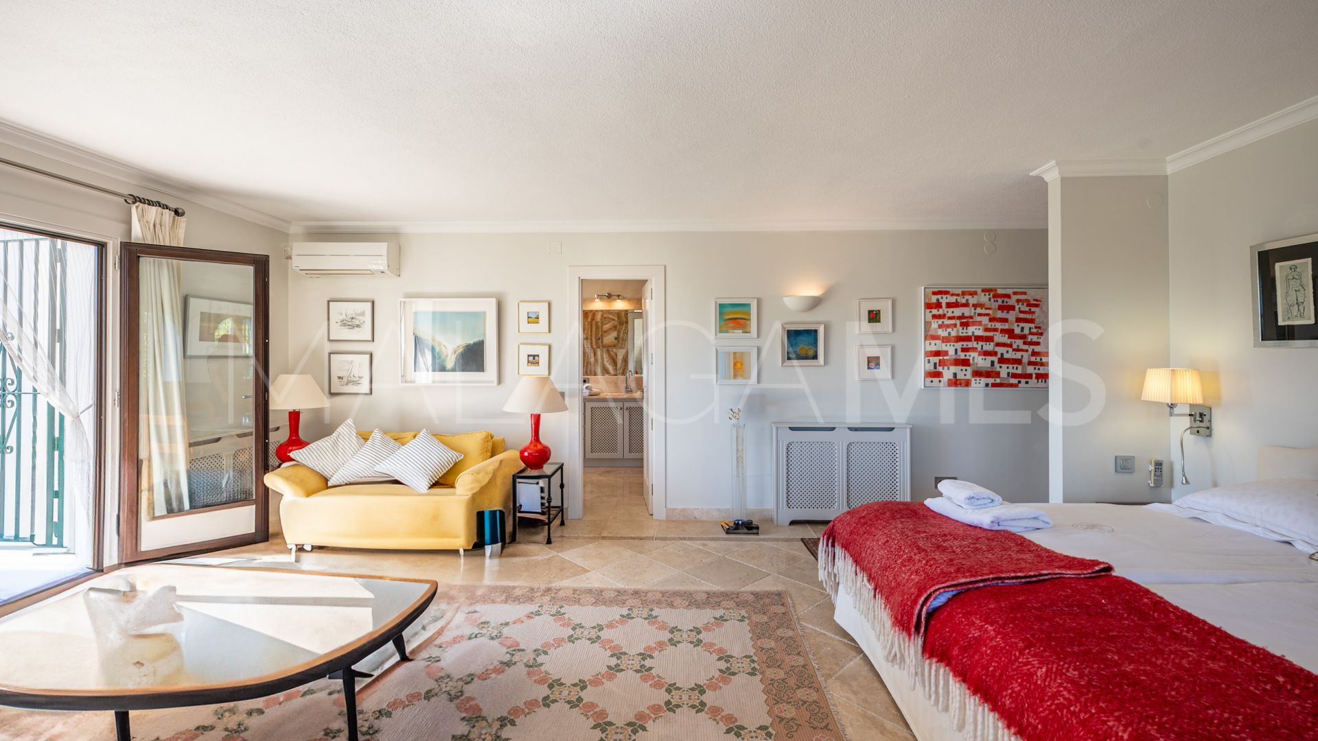 Landhaus for sale in Los Reales - Sierra Estepona