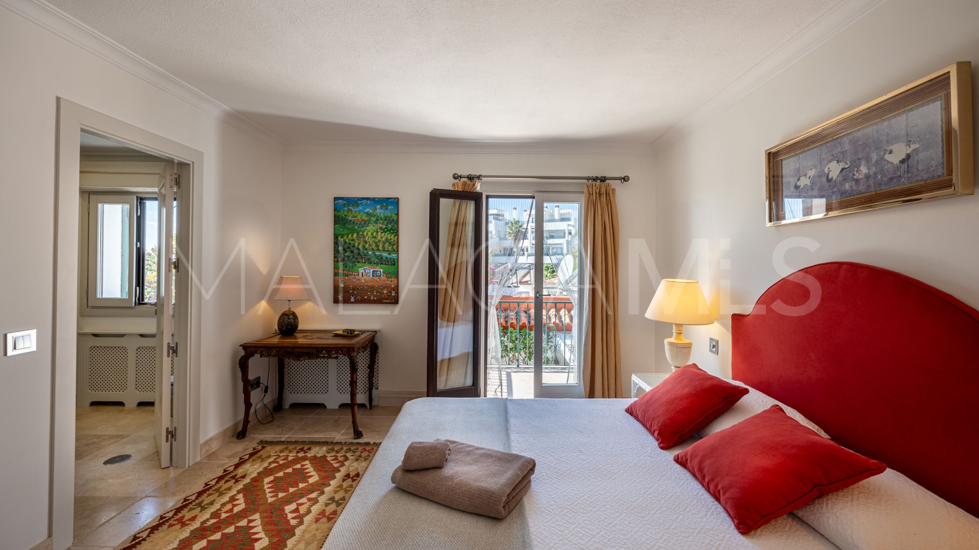 Landhaus for sale in Los Reales - Sierra Estepona