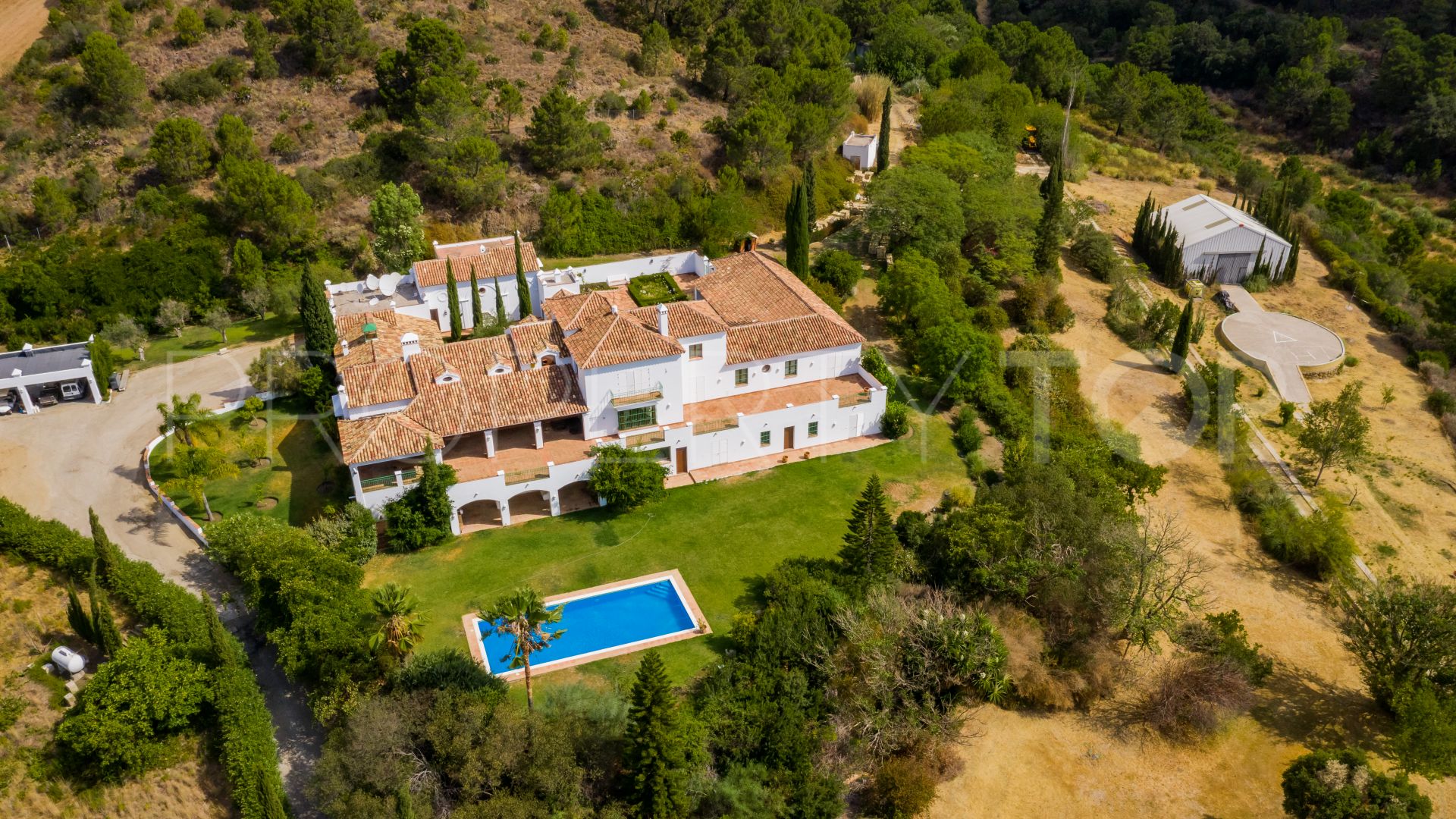 10 bedrooms cortijo in Estepona for sale