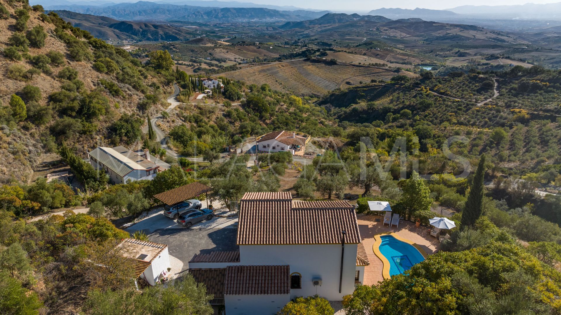 Maison de campagne for sale in Casarabonela