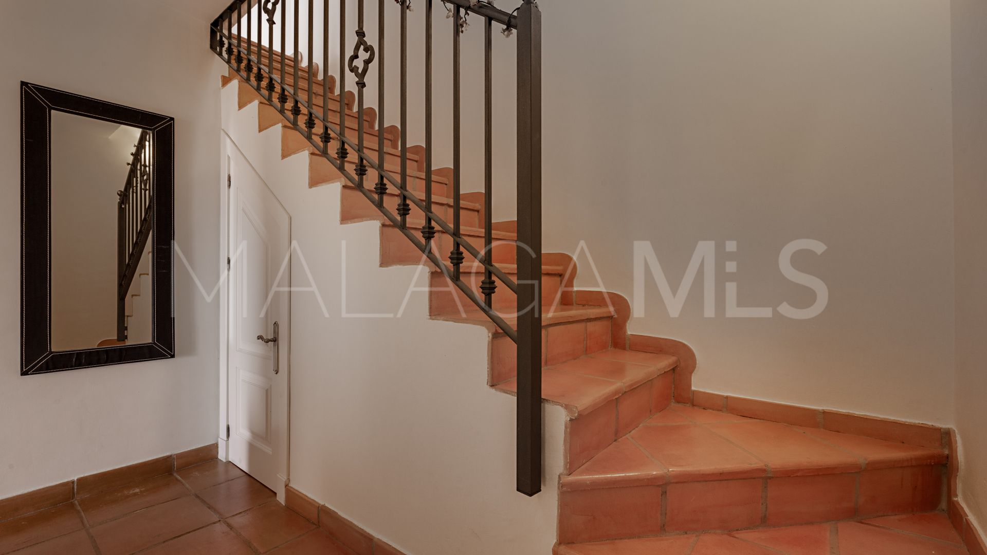 Haus for sale in Casares