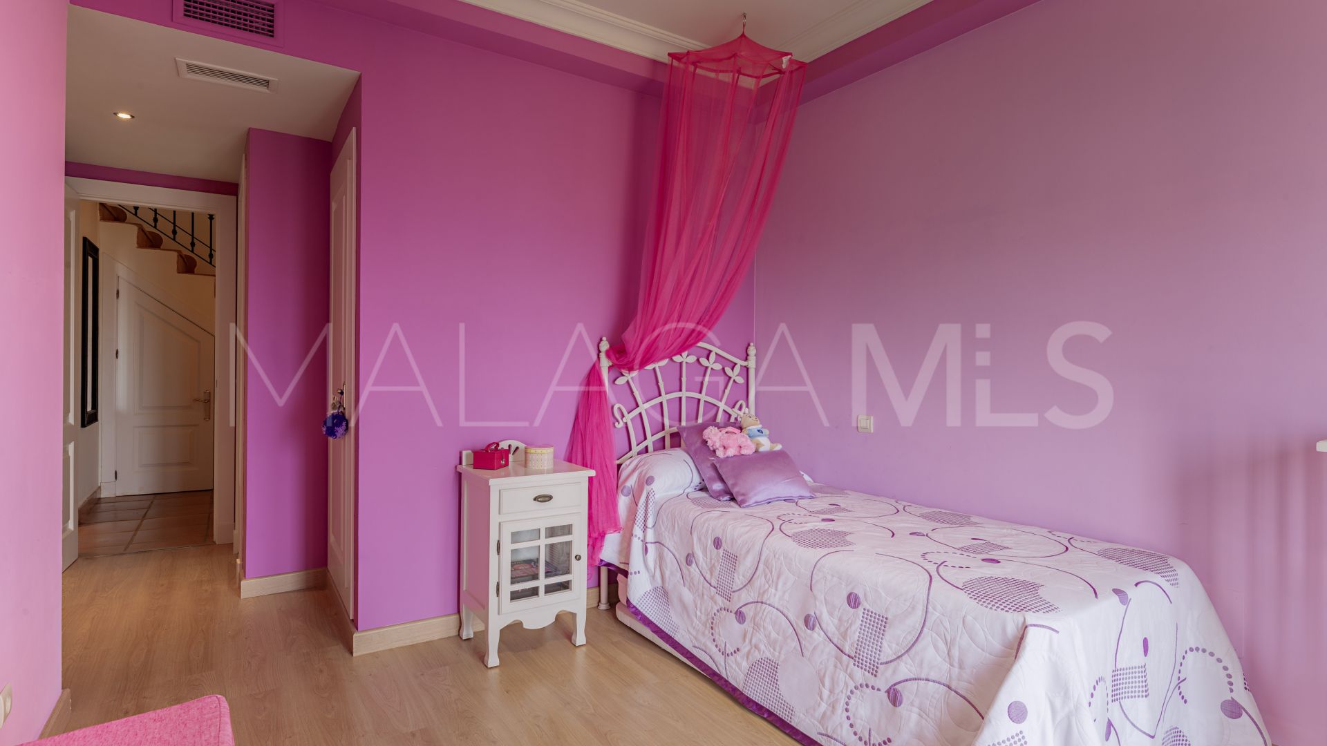 Buy casa with 3 bedrooms in Casares