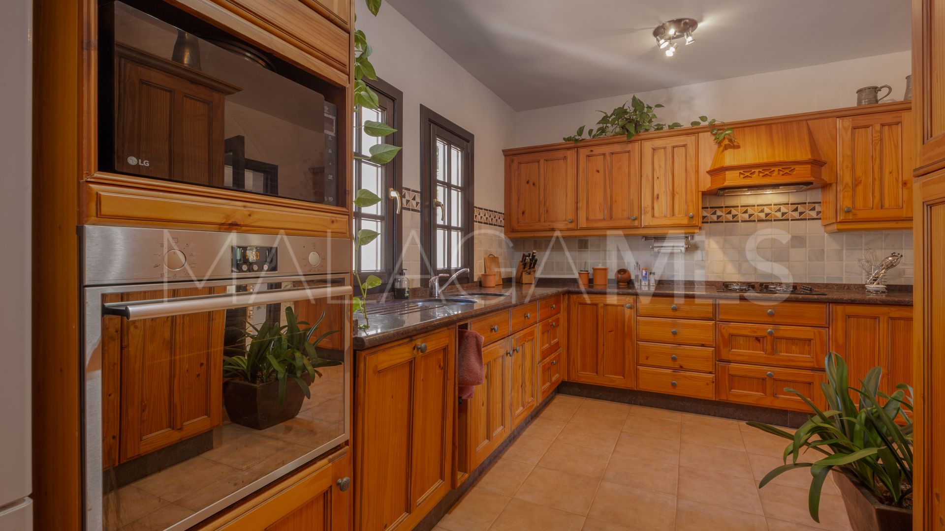 Country house in Casares Montaña for sale