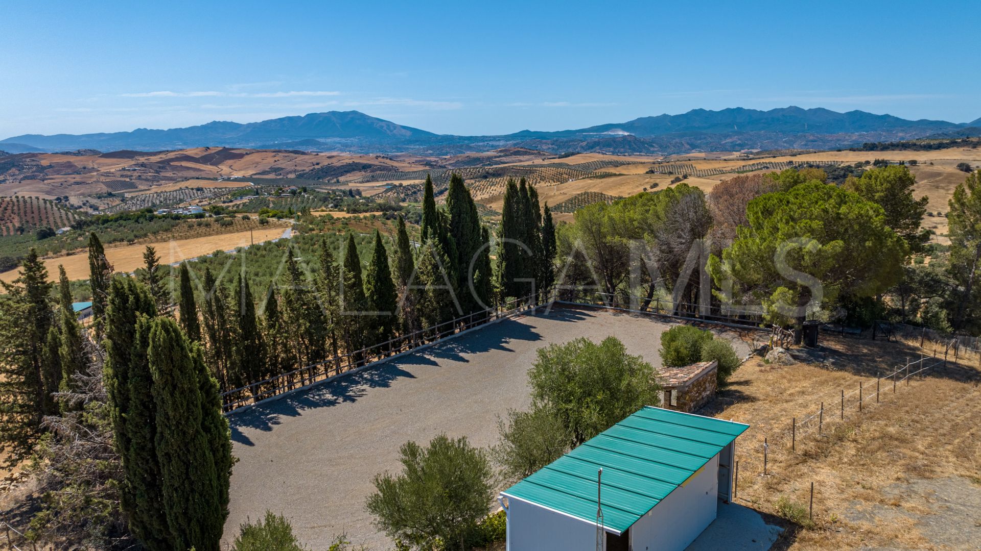 Buy cortijo in Casarabonela