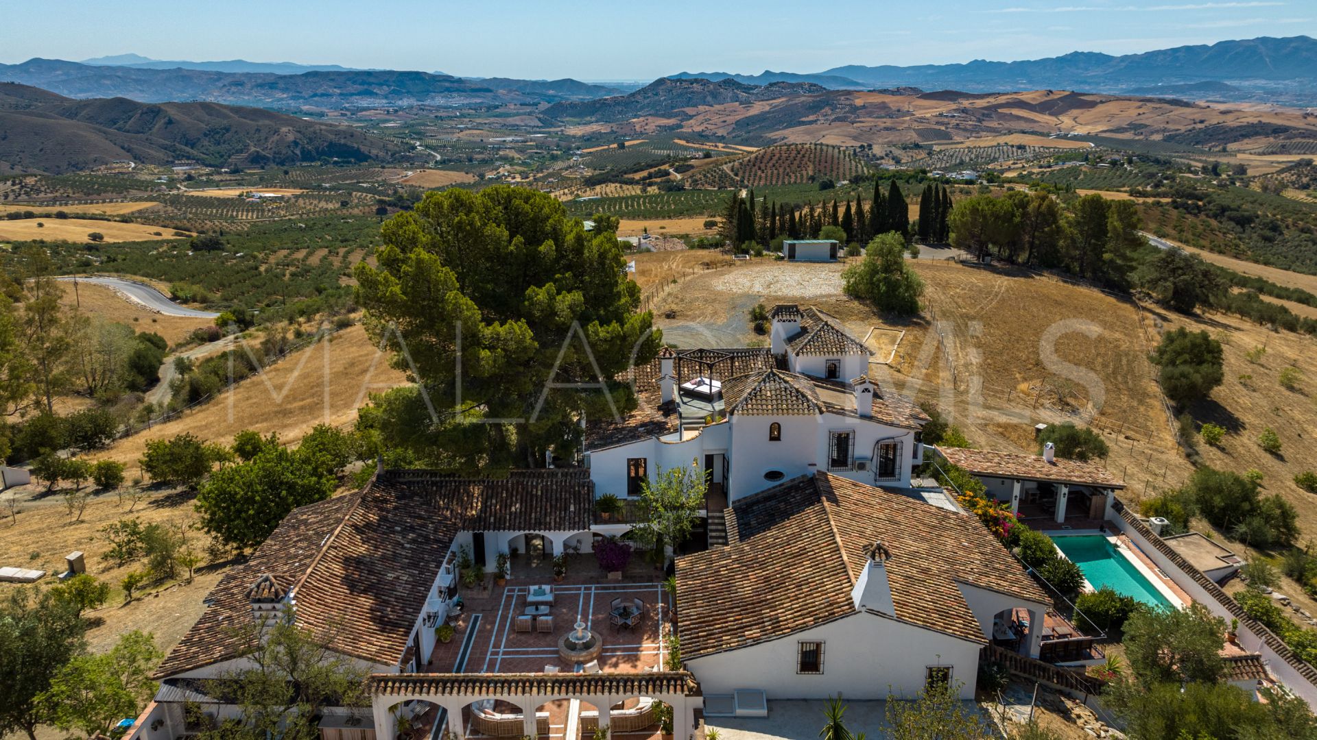 Cortijo for sale in Casarabonela