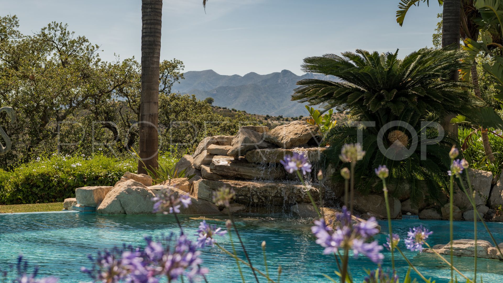 For sale cortijo in Marbella