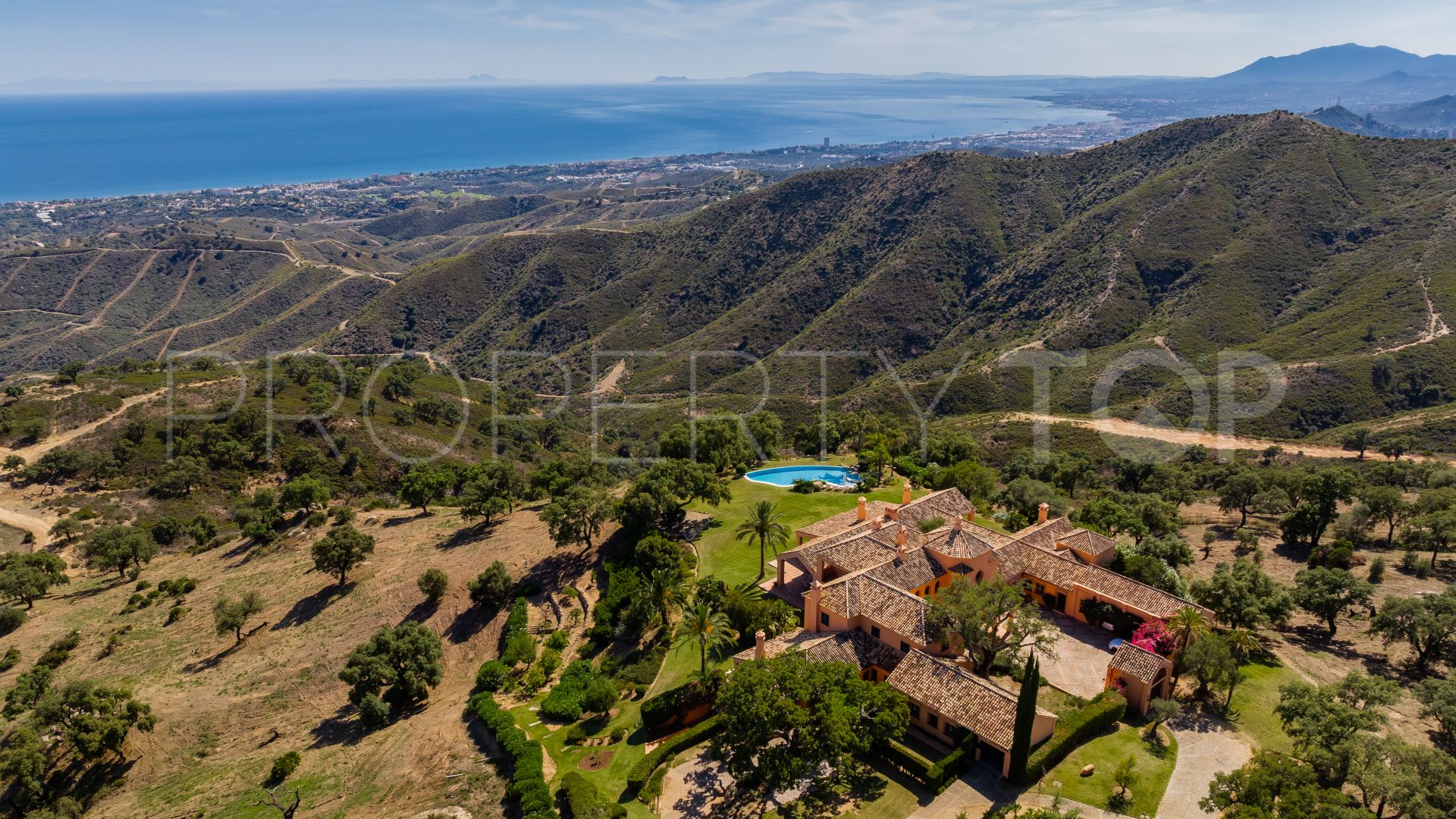 Marbella, cortijo a la venta