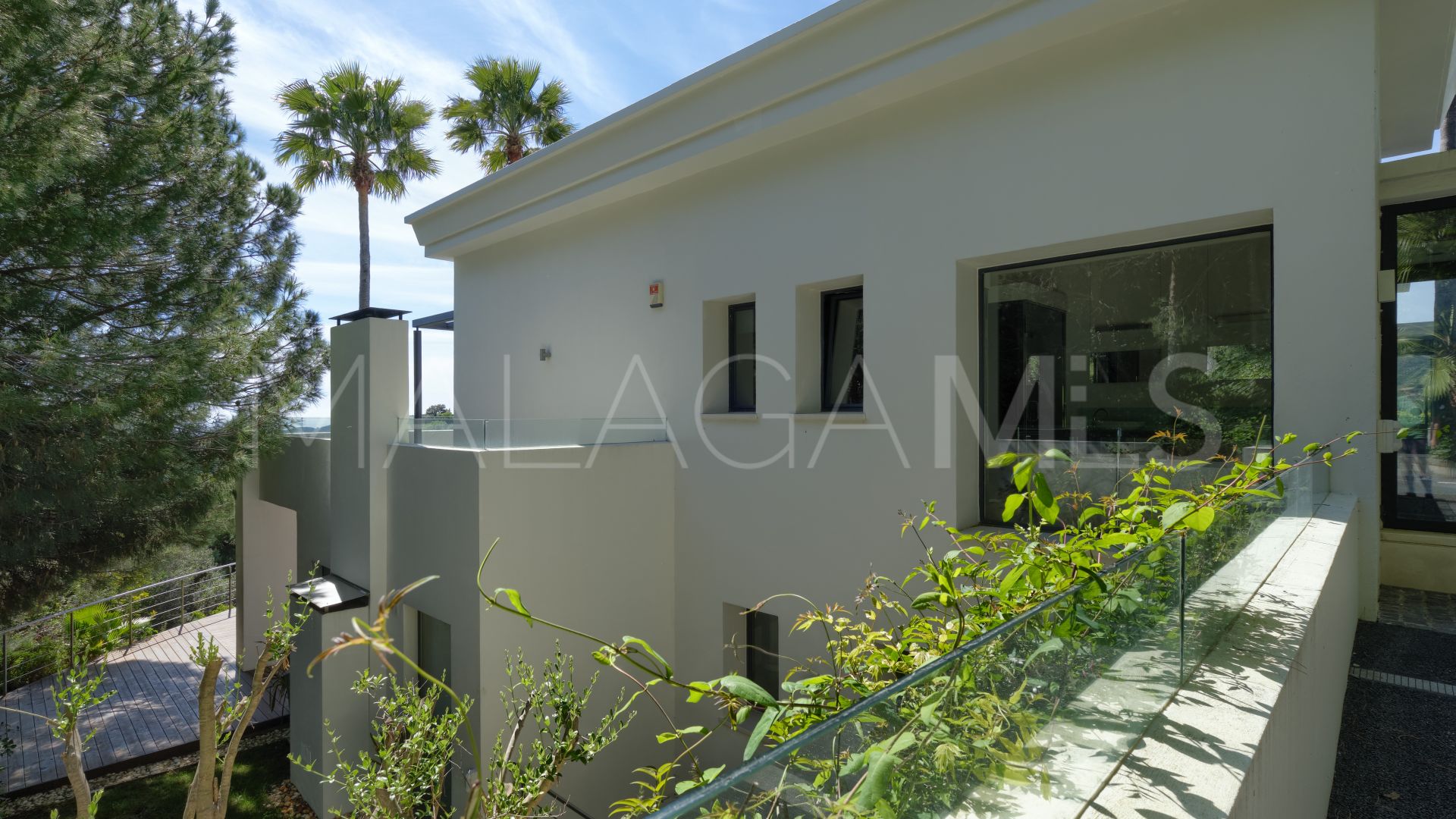 Villa for sale in Istan