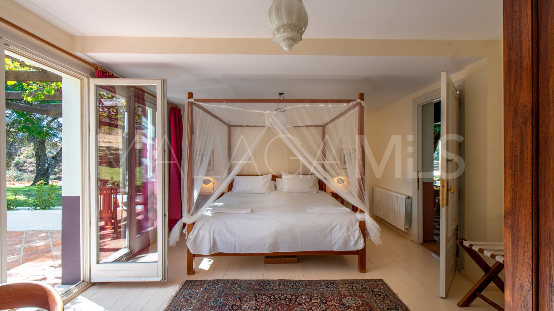 For sale Ronda country house with 10 bedrooms