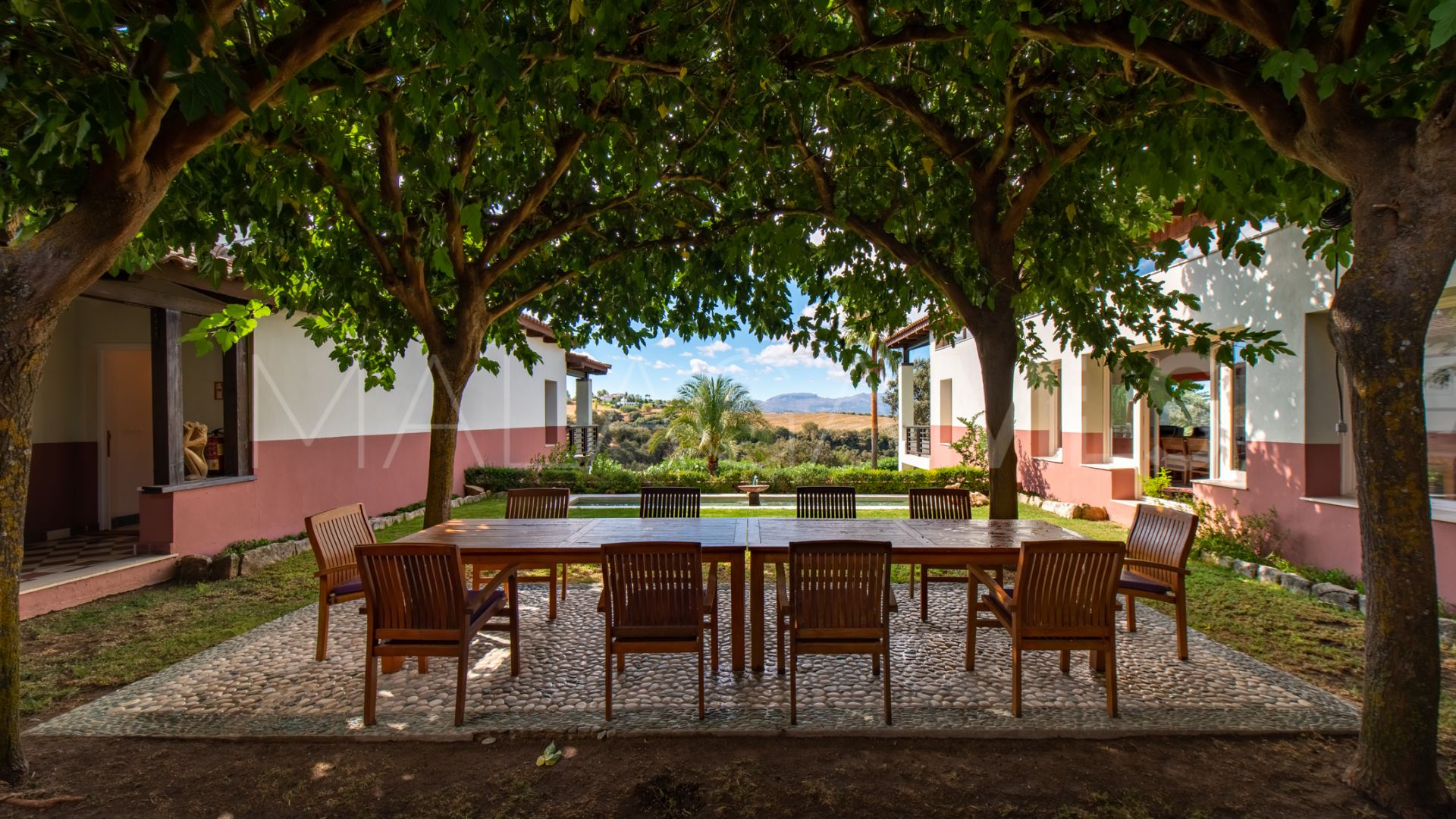 For sale Ronda country house with 10 bedrooms