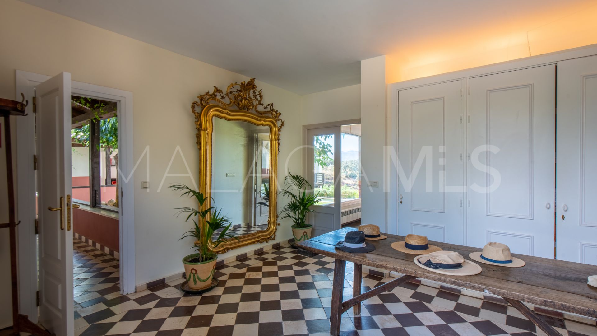 For sale Ronda country house with 10 bedrooms