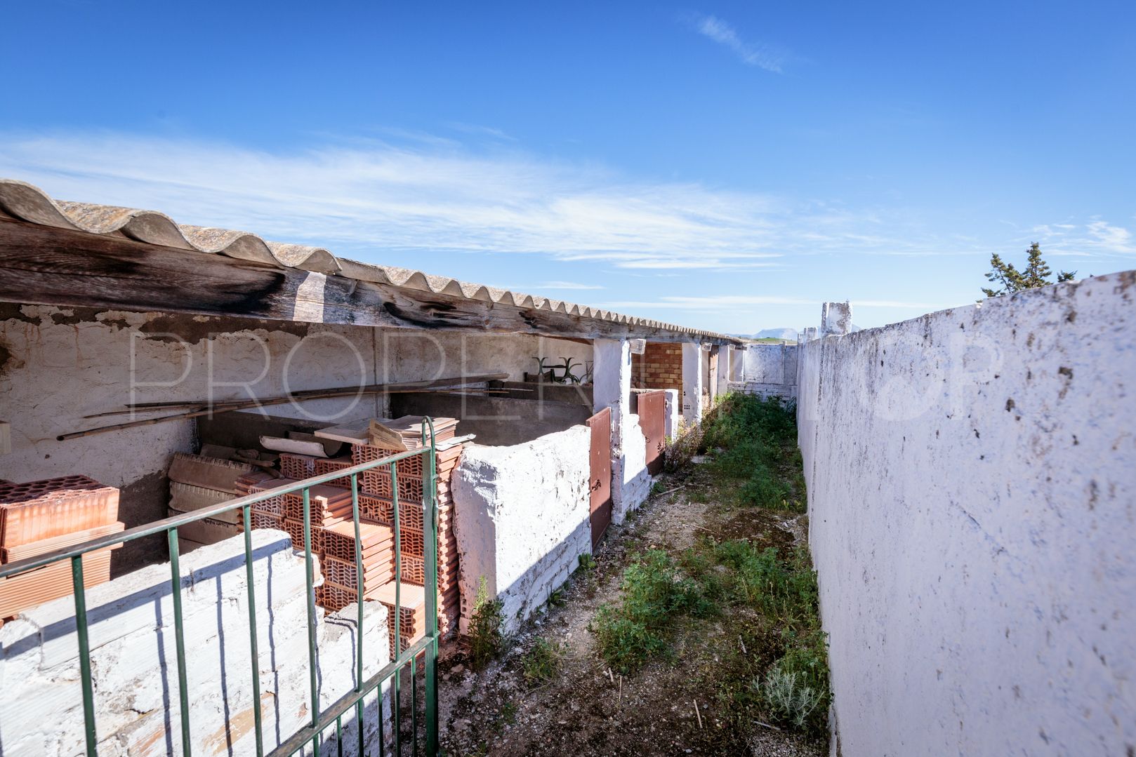 Ardales, cortijo con 5 dormitorios en venta