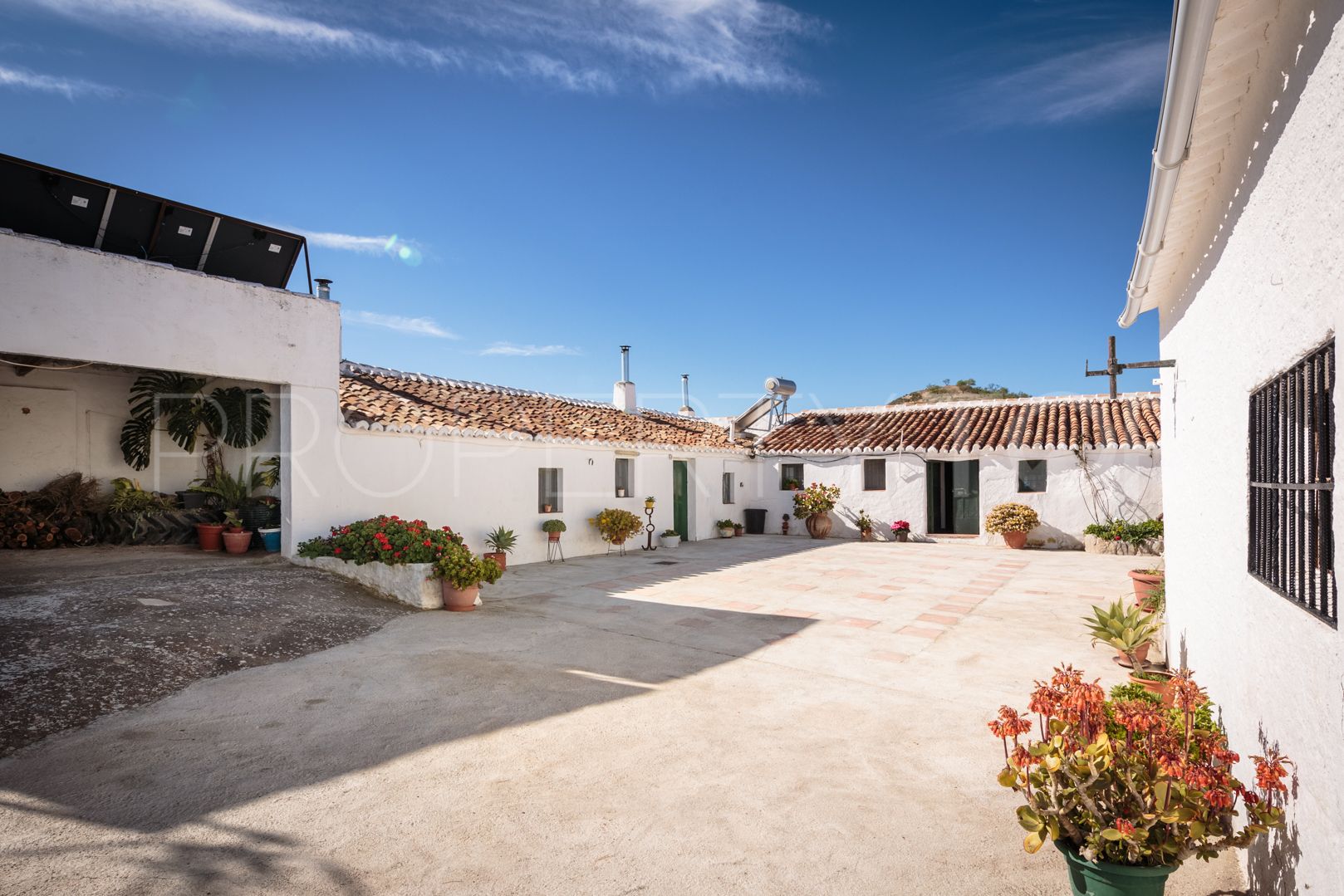 Ardales, cortijo con 5 dormitorios en venta