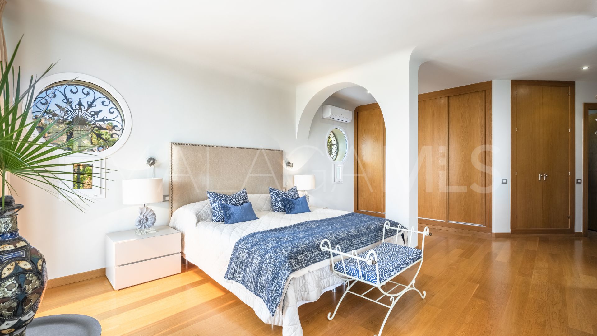 Se vende villa in Nueva Andalucia de 4 bedrooms