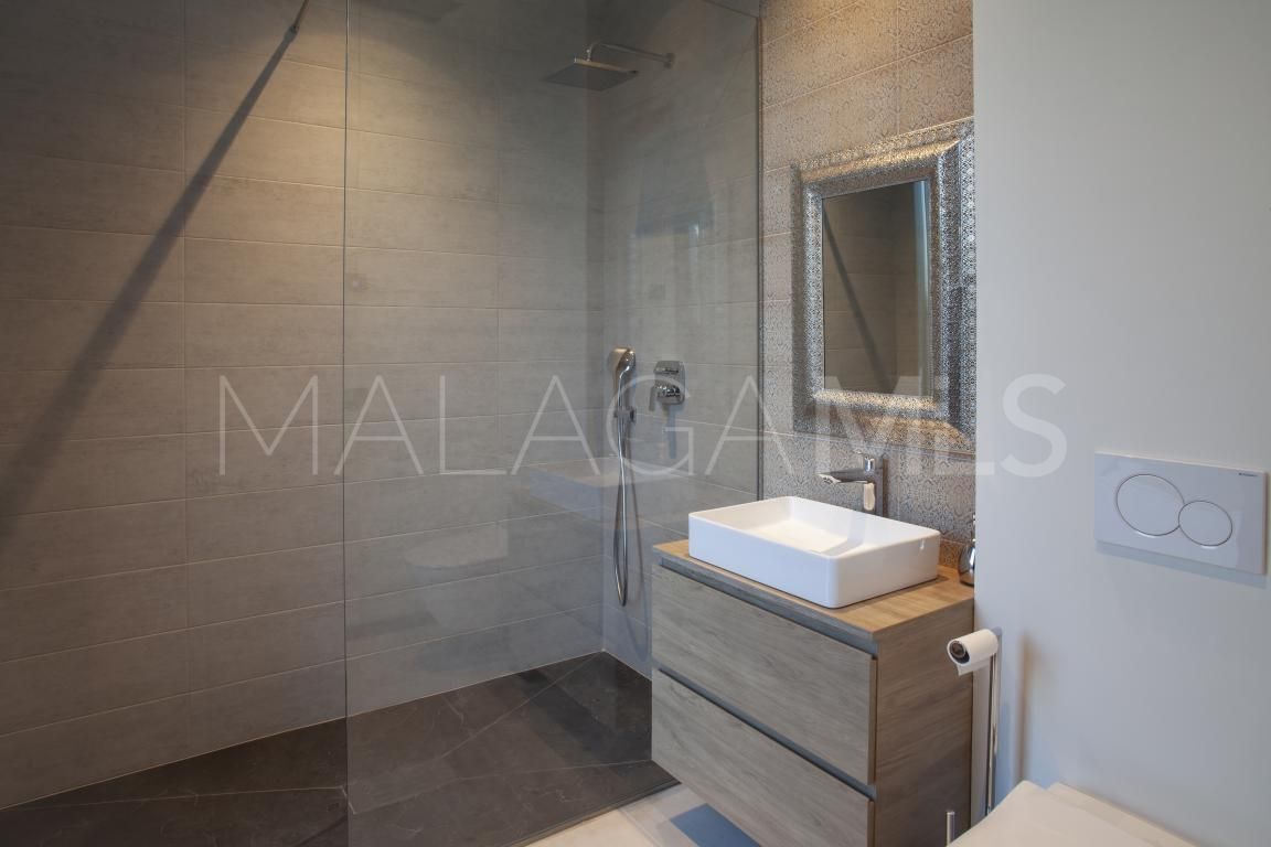 6 bedrooms villa for sale in Parcelas del Golf