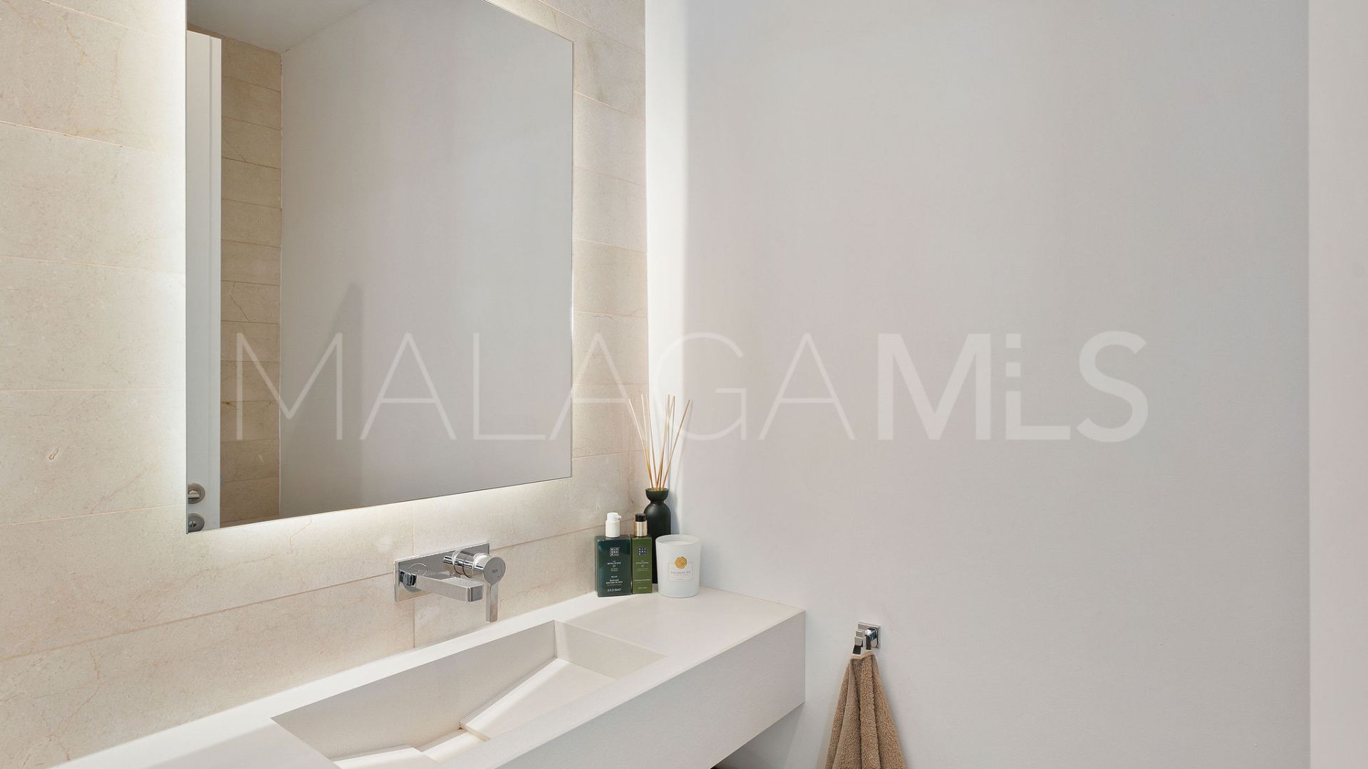 Villa for sale in La Finca de Marbella