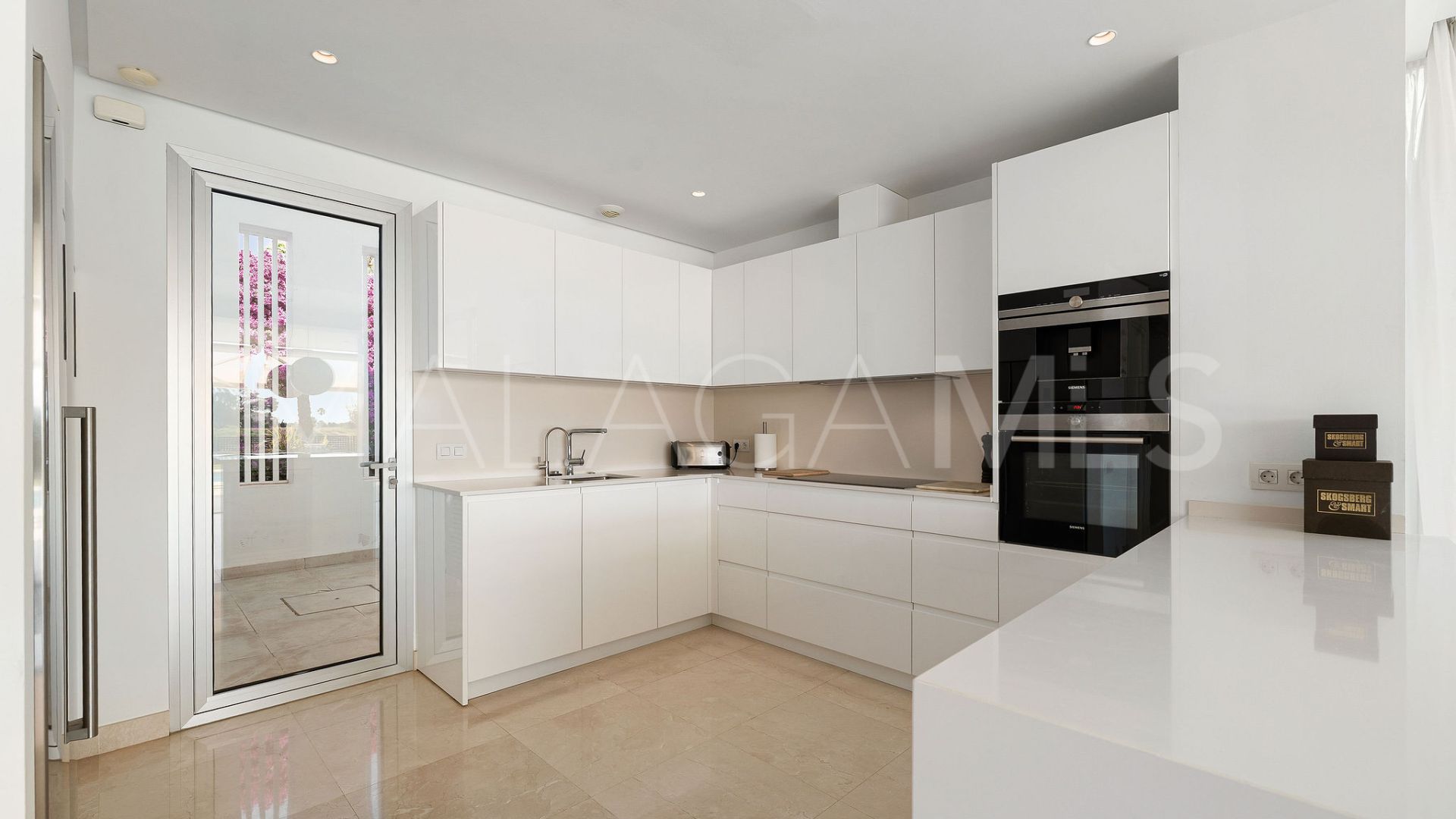 Villa for sale in La Finca de Marbella