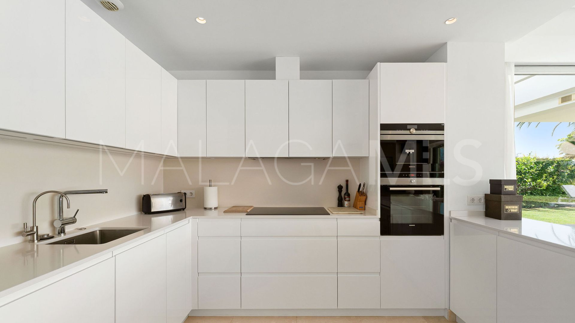Villa for sale in La Finca de Marbella