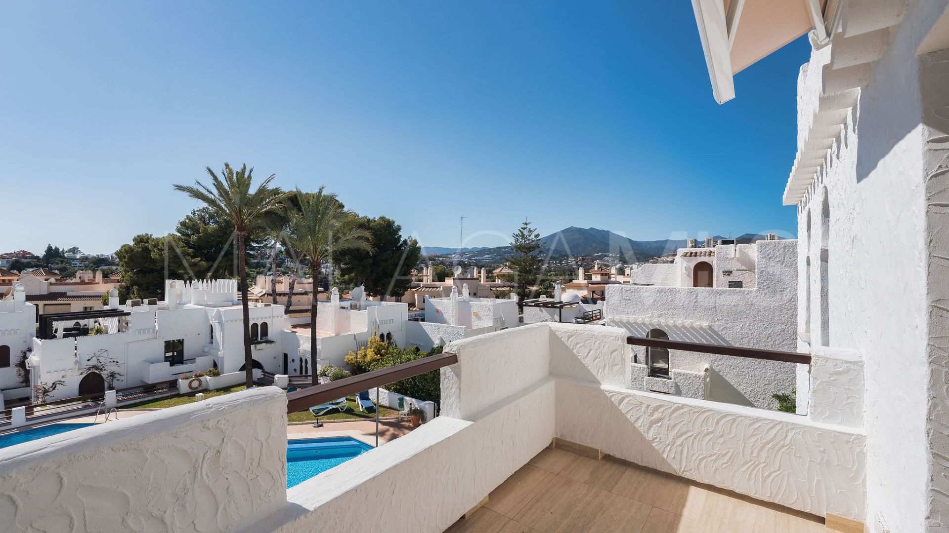 Appartement terrasse for sale in Pueblo Arabesque