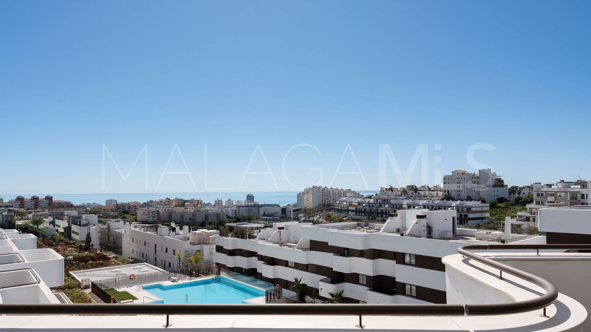 Penthouse for sale in Estepona