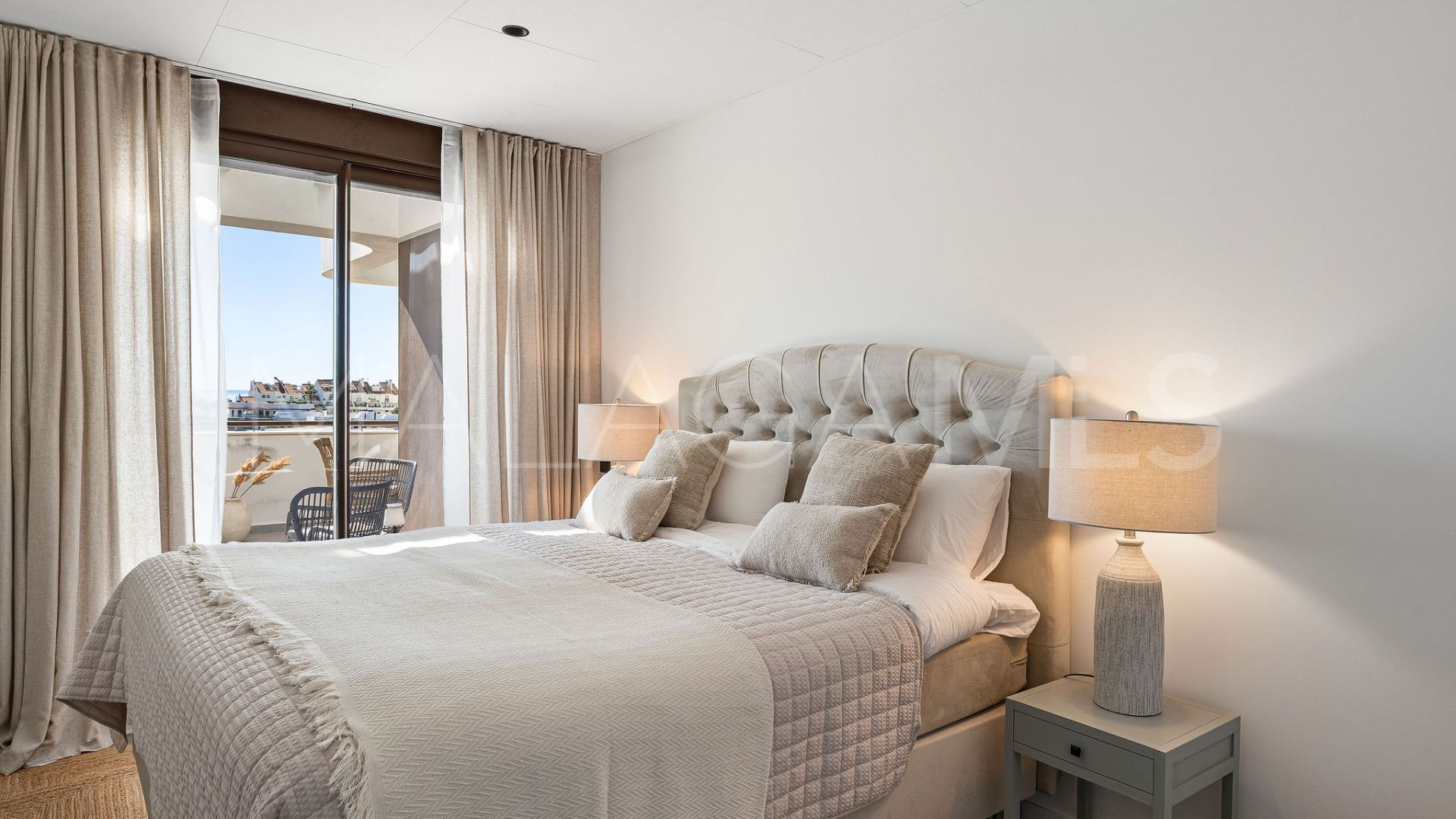 Penthouse for sale in Estepona