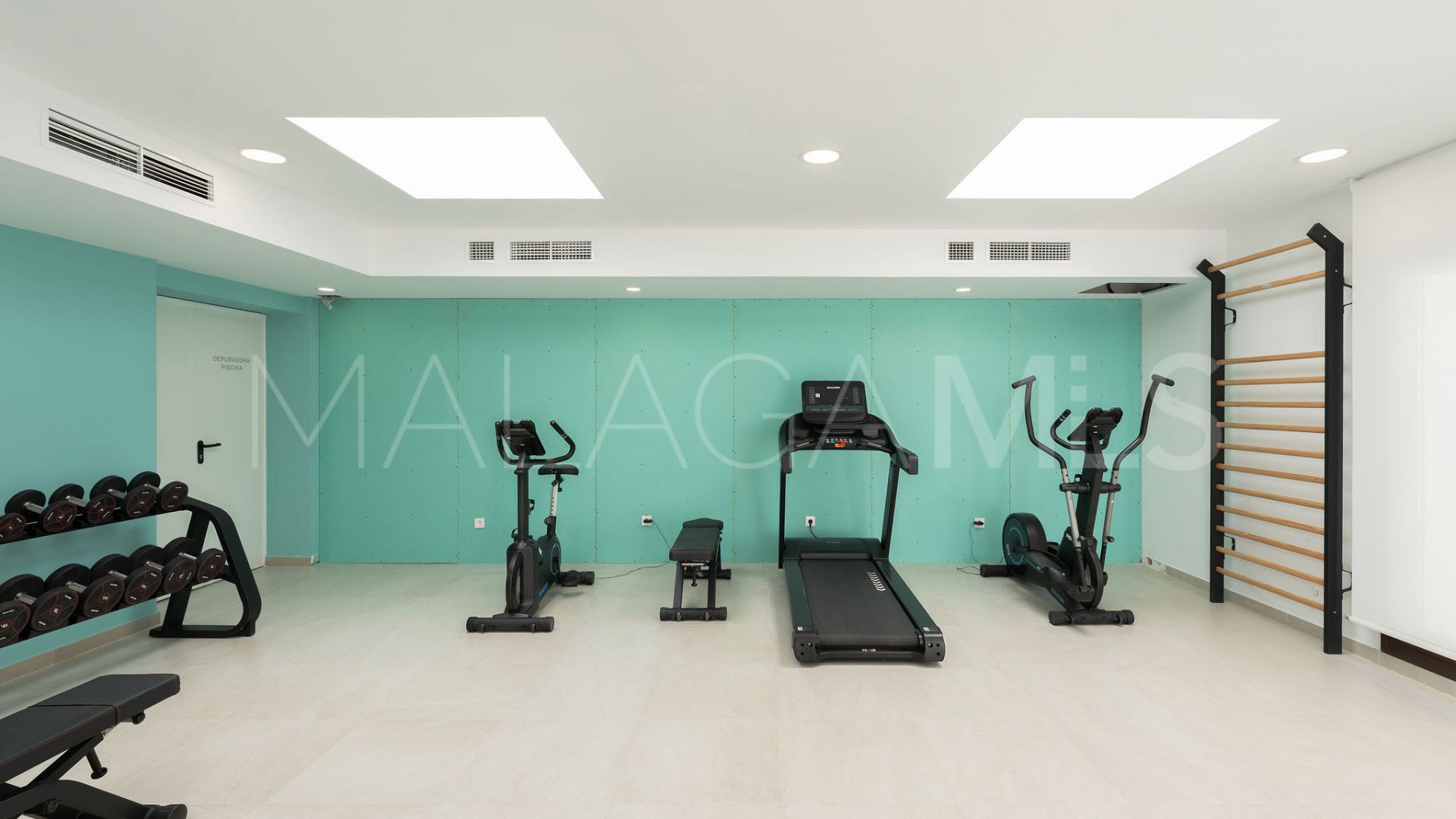 Penthouse for sale in Estepona