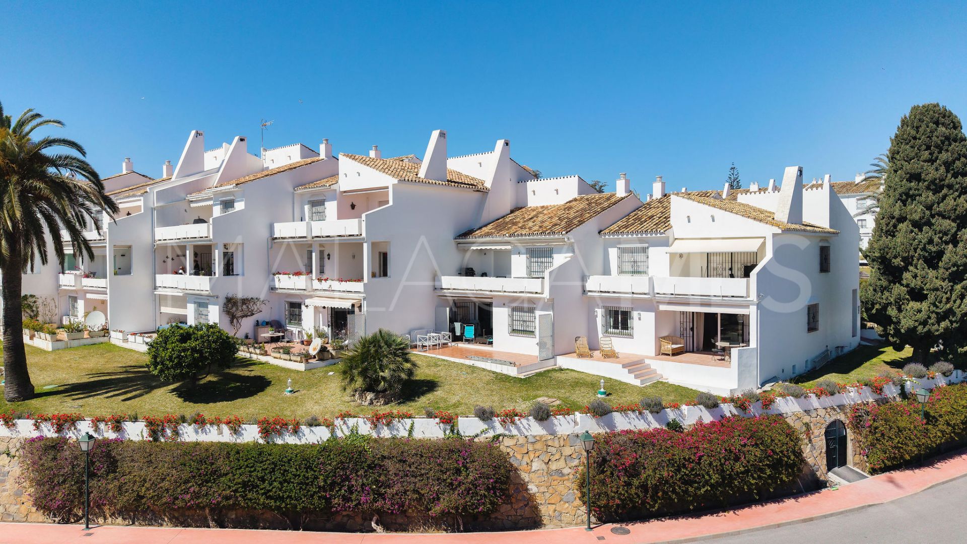 Markplanslägenhet for sale in Andalucia Garden Club