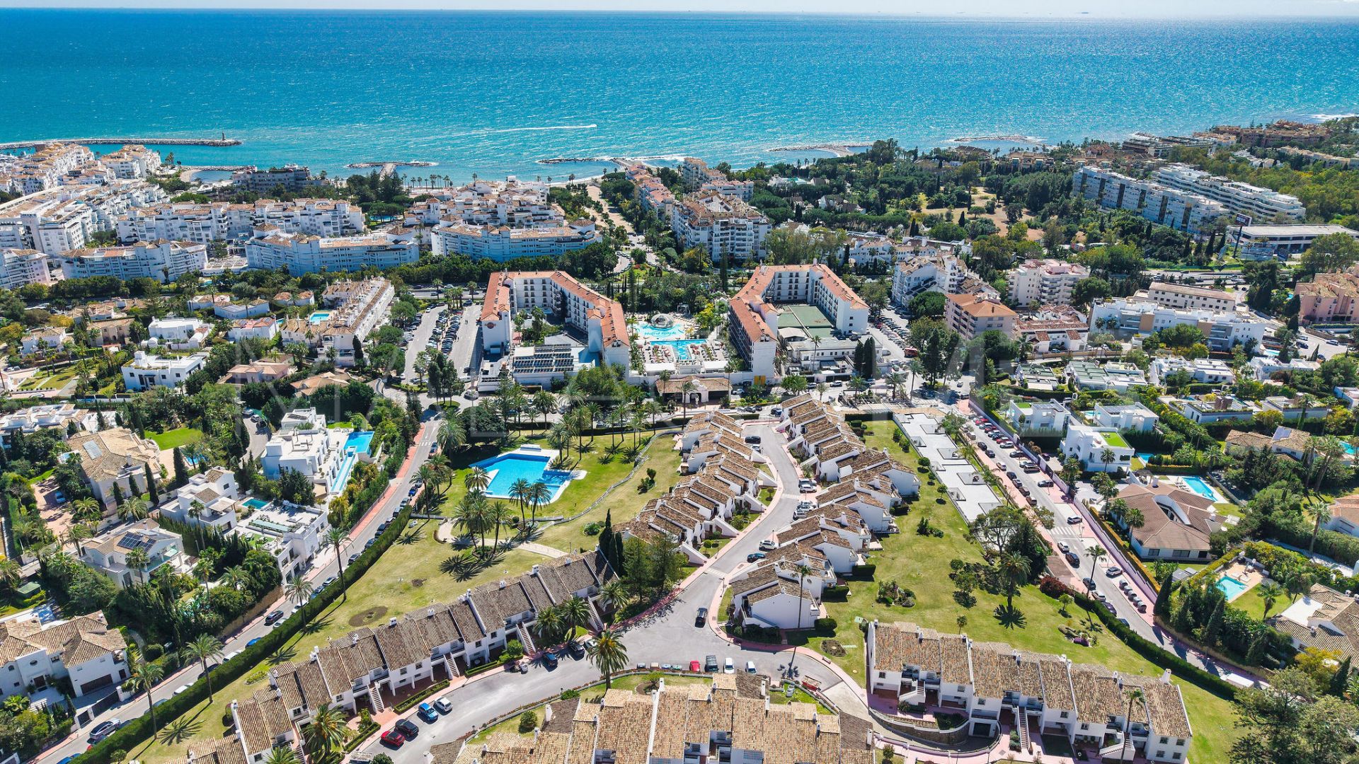 Markplanslägenhet for sale in Andalucia Garden Club