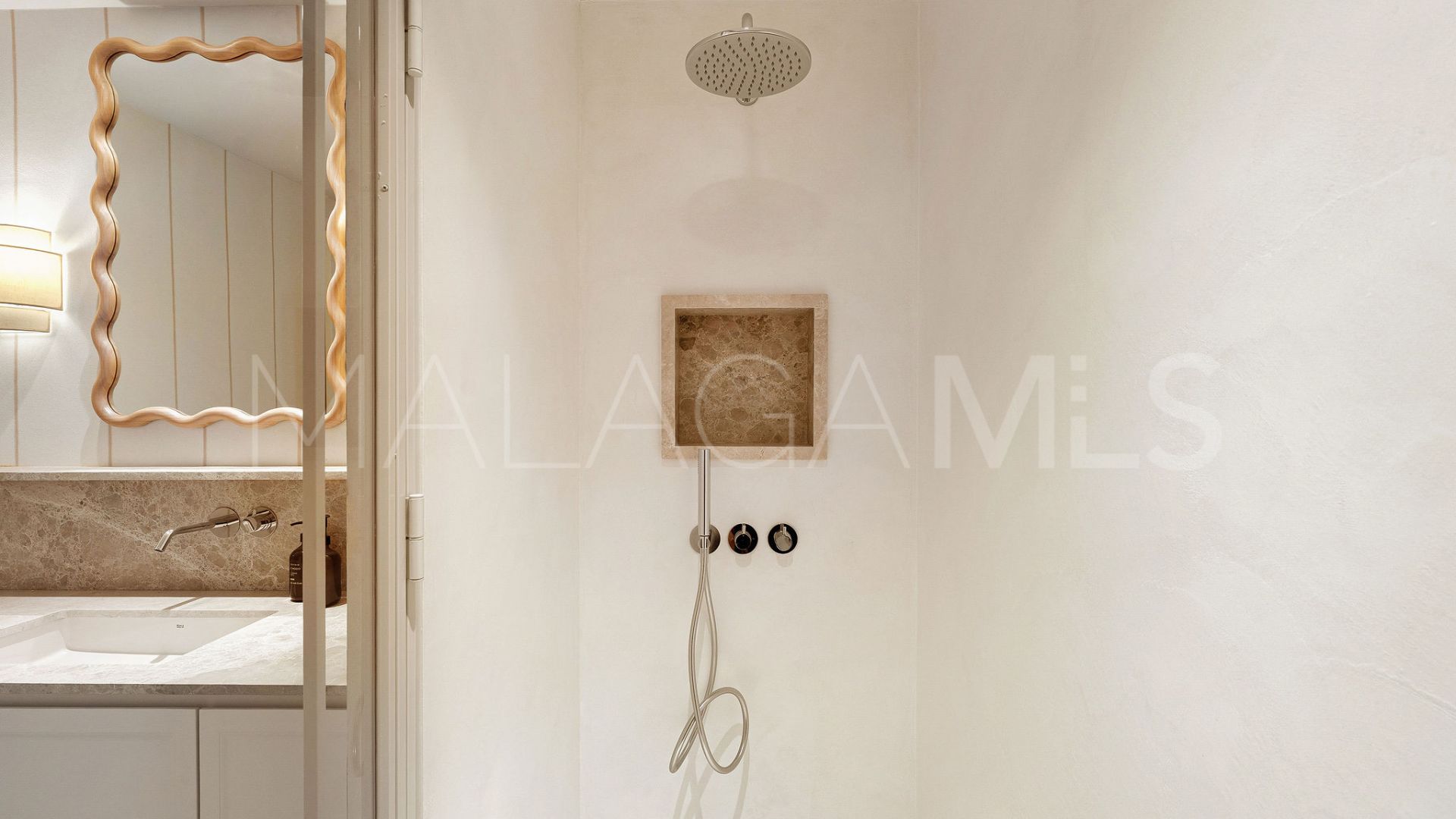 Markplanslägenhet for sale in Andalucia Garden Club