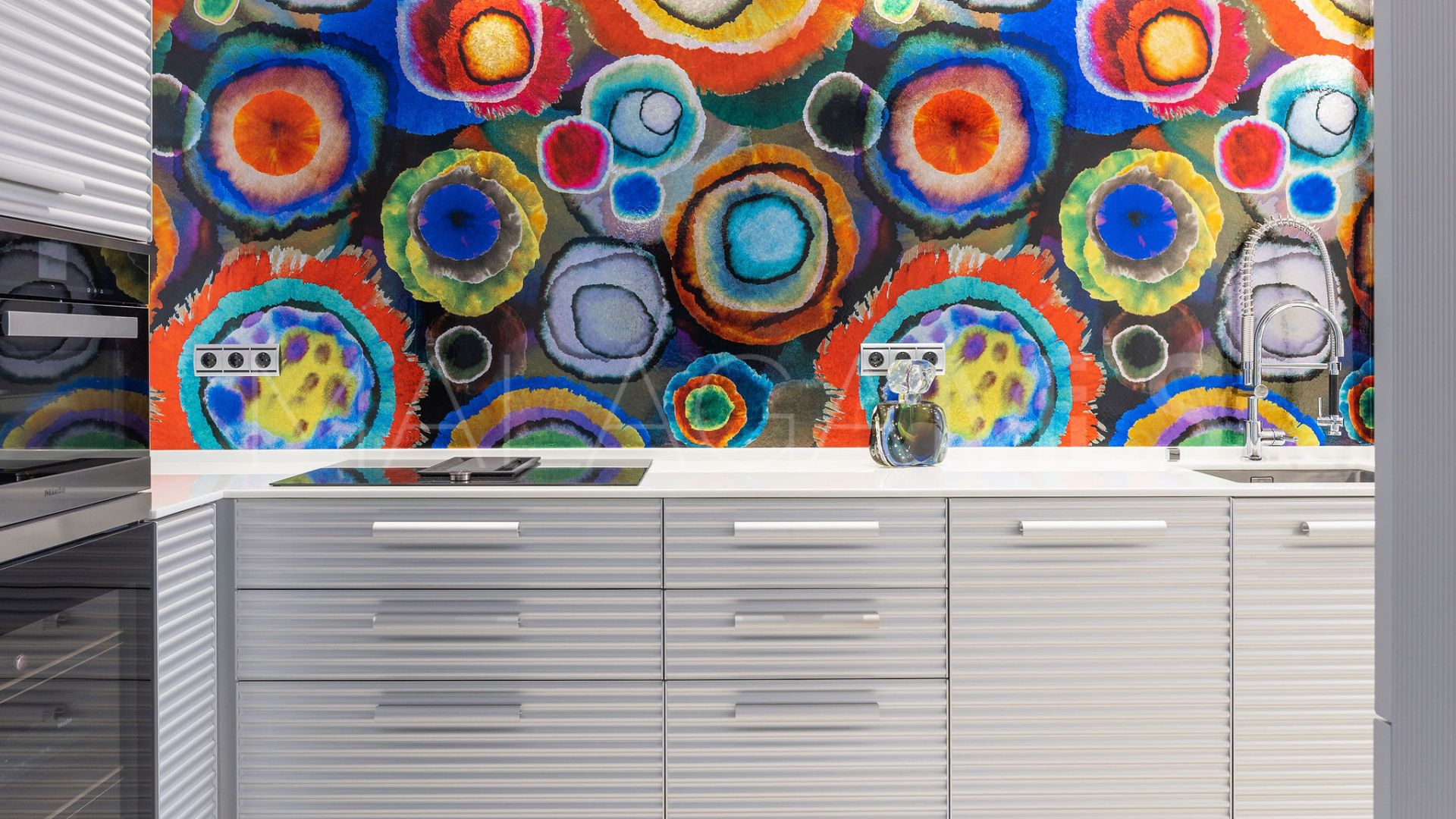 Duplex penthouse with 3 bedrooms for sale in Marbella Golden Mile