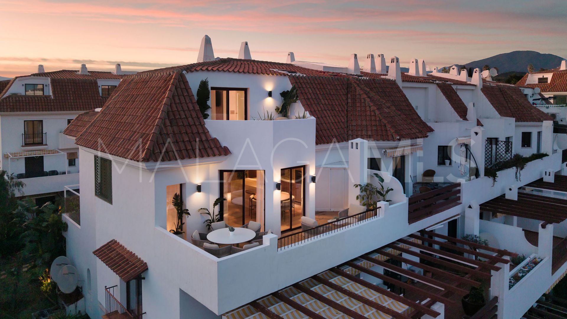 Zweistöckiges penthouse for sale in Coto Real