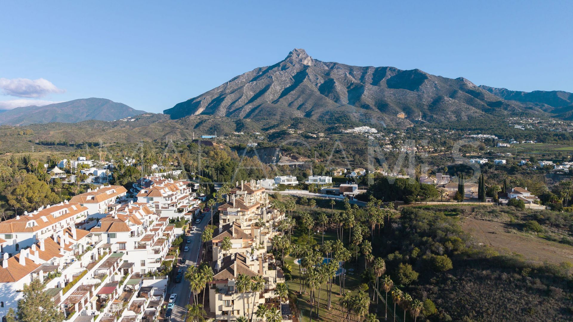 Zweistöckiges penthouse for sale in Coto Real