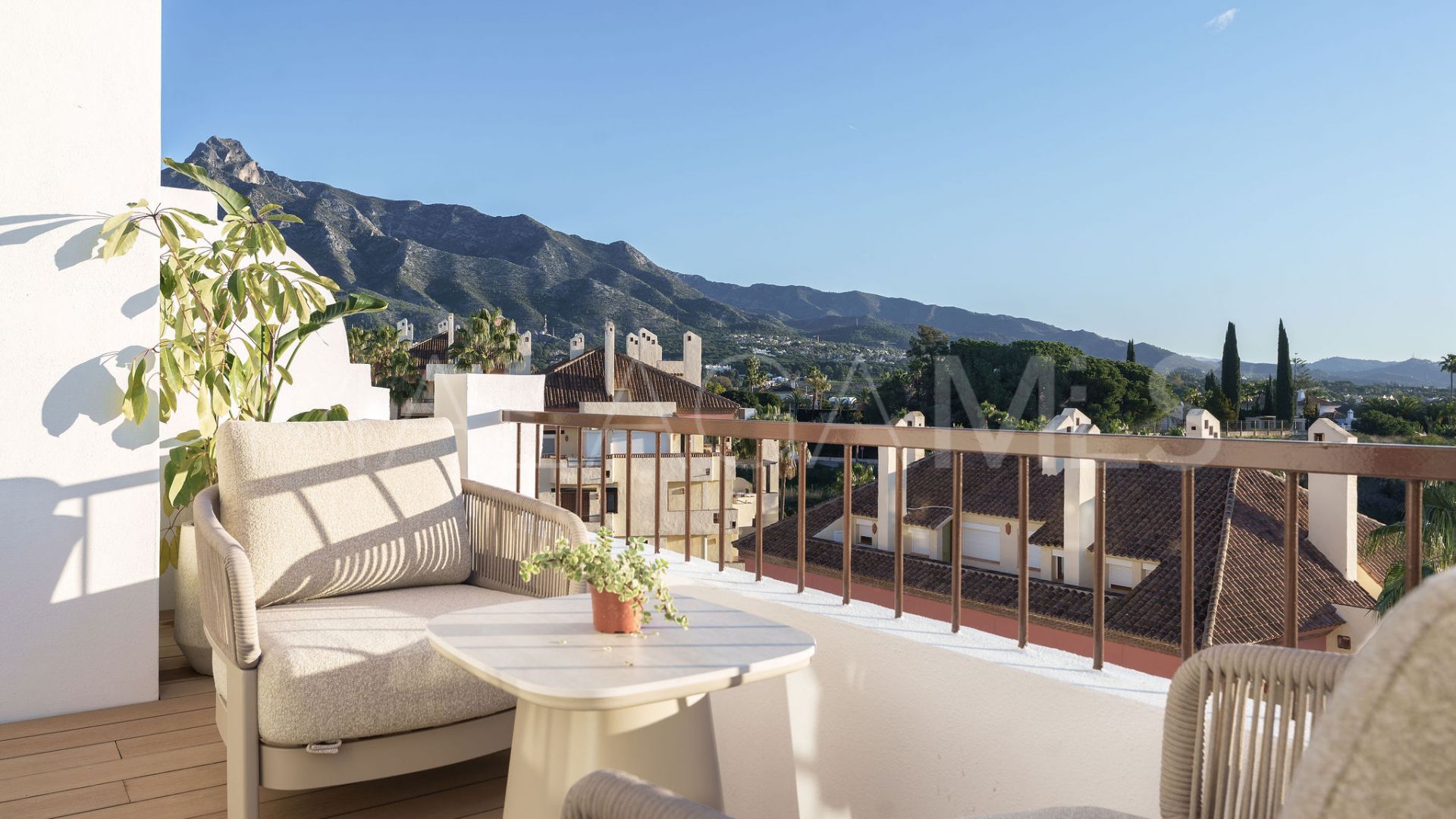 Zweistöckiges penthouse for sale in Coto Real