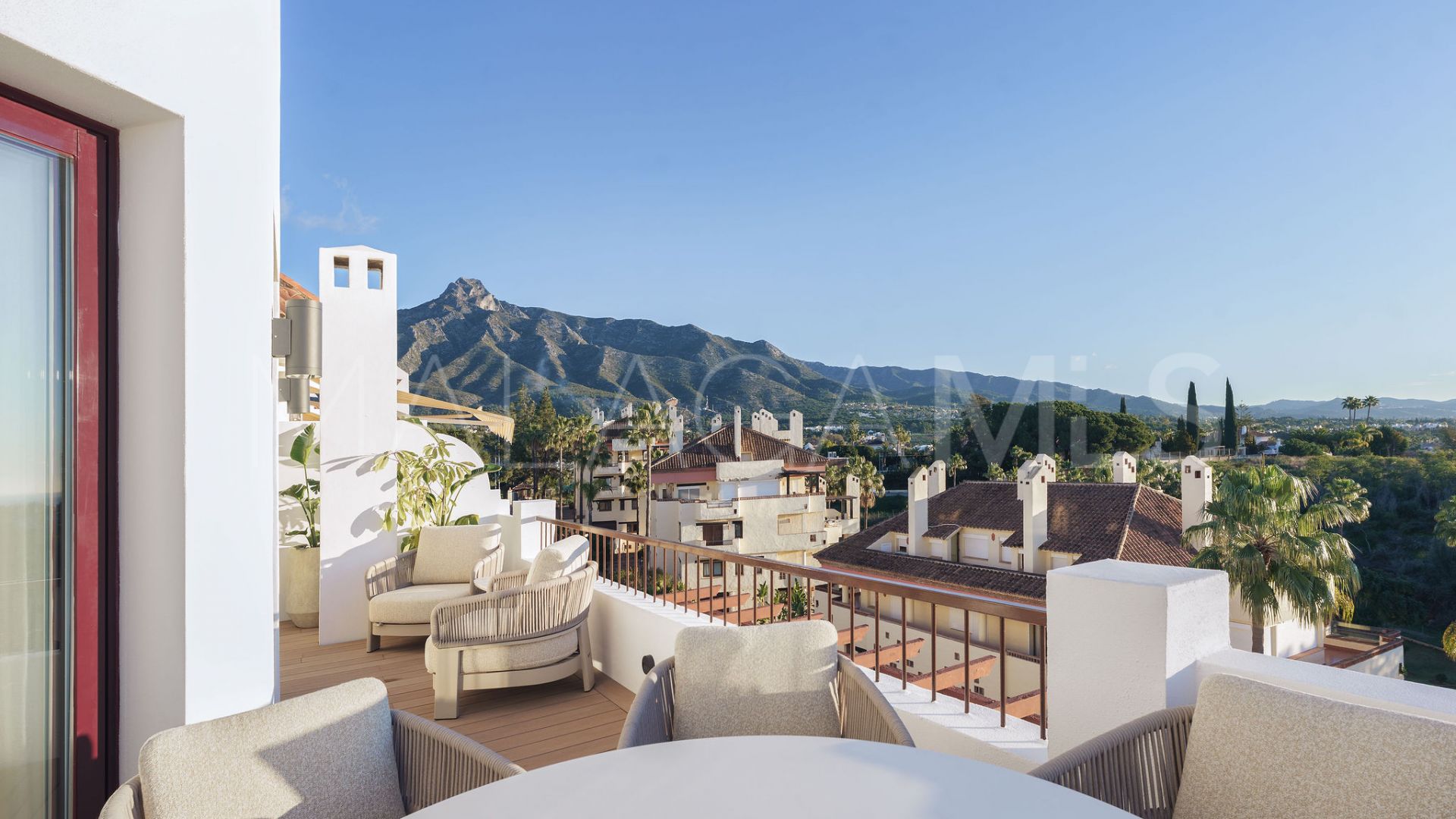 Zweistöckiges penthouse for sale in Coto Real