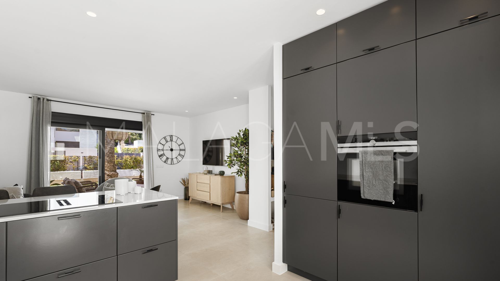 Appartement rez de chaussée for sale in Nueva Andalucia